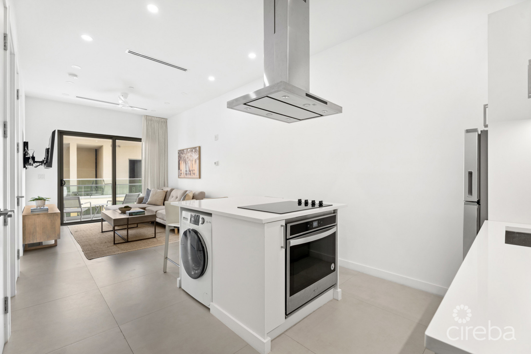 HARBOUR WALK 202 | 1 BED + DEN | CORNER UNIT