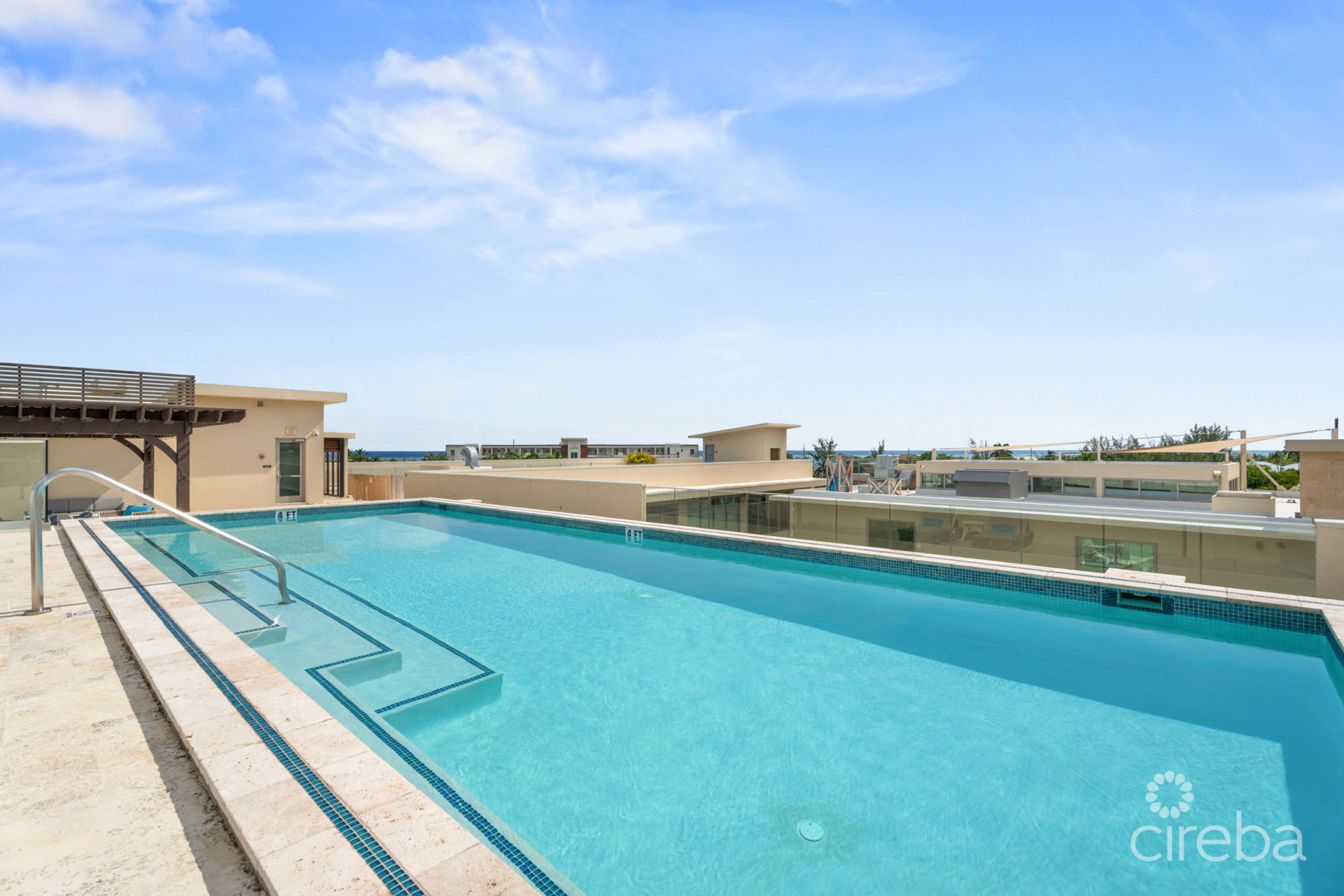 HARBOUR WALK 202 | 1 BED + DEN | CORNER UNIT