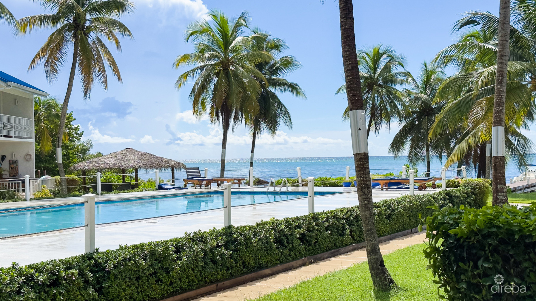 3 BED OCEAN VIEW - BY THE SEA