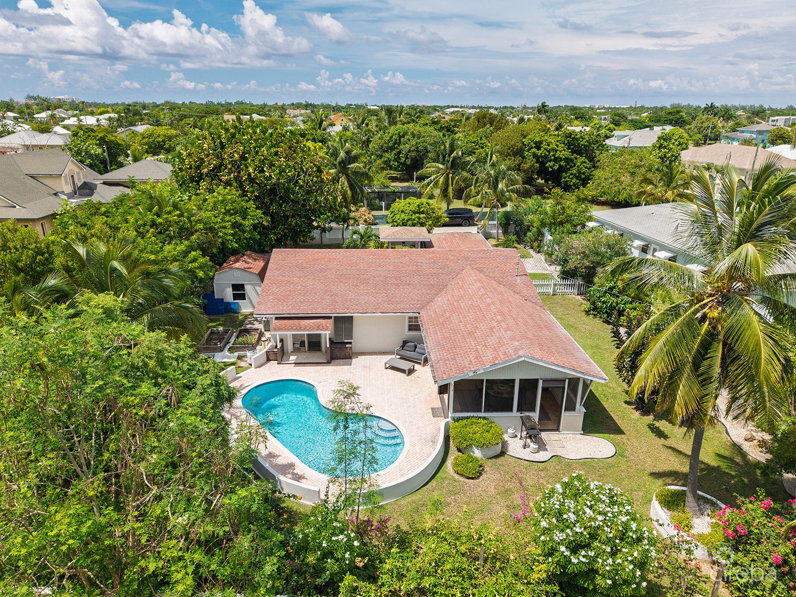 3-BED FAMILY HOME ON 0.3411 ACRES IN WEST BAY - CI $30,000 CASH BACK