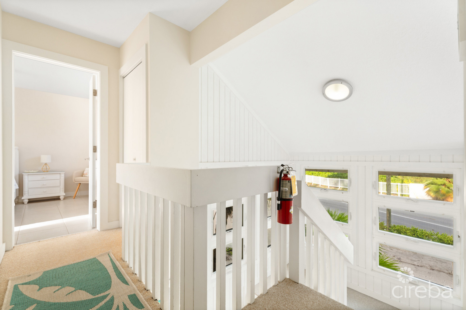 ISLAND HOUSE 15, RUM POINT BEACHFRONT TOWNHOME