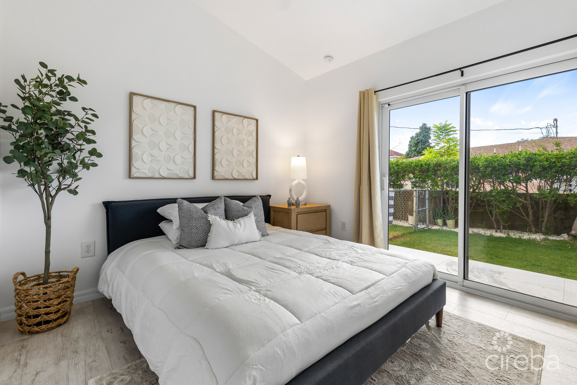 SANDSCAPE RESIDENCES #4