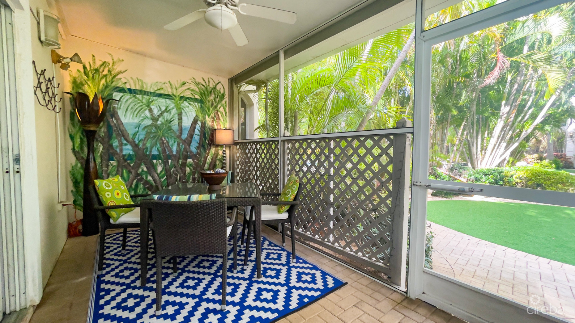 2 BED SOUTH SOUND TOWNHOME  GRAND PALMS