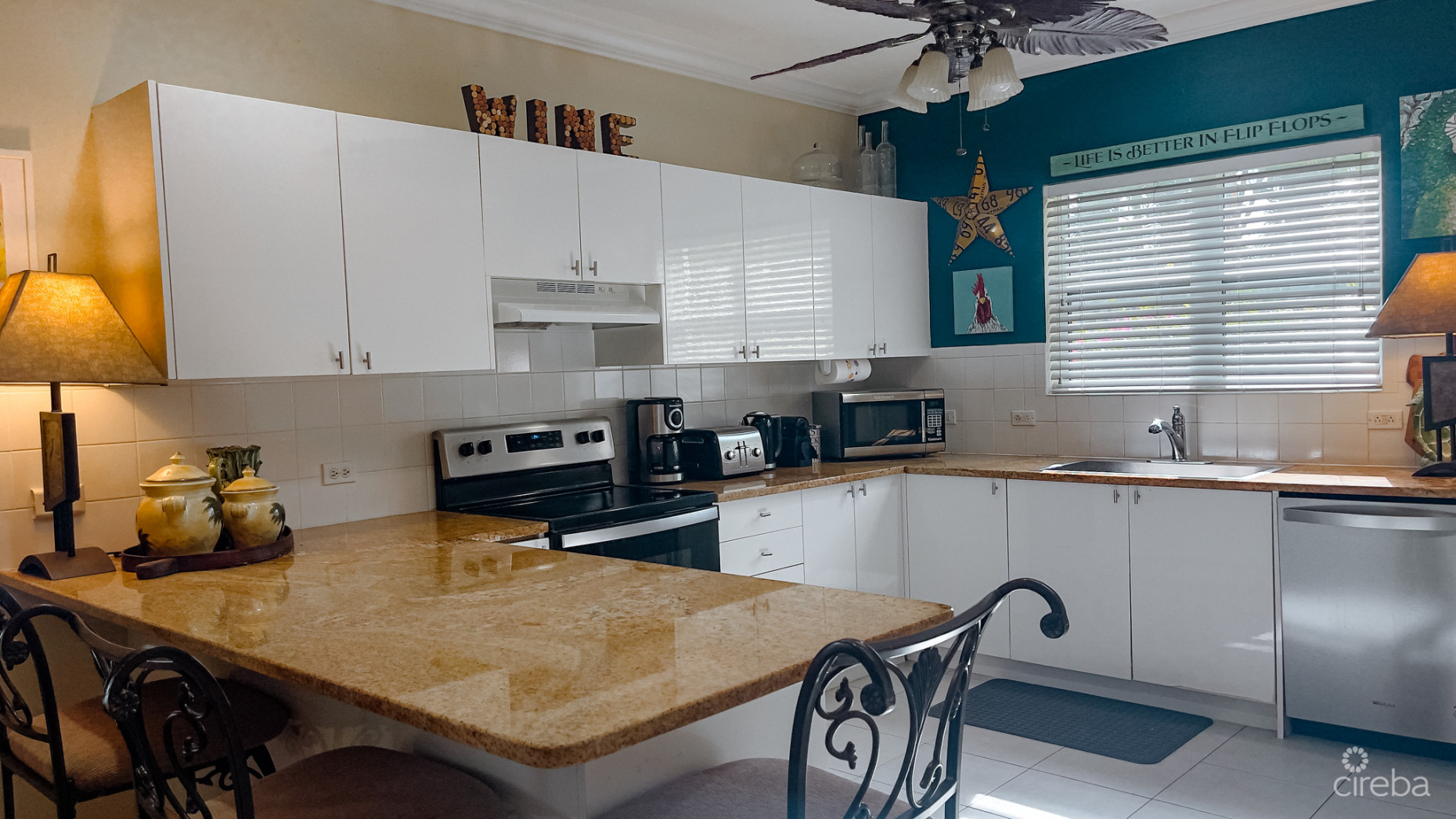 2 BED SOUTH SOUND TOWNHOME  GRAND PALMS