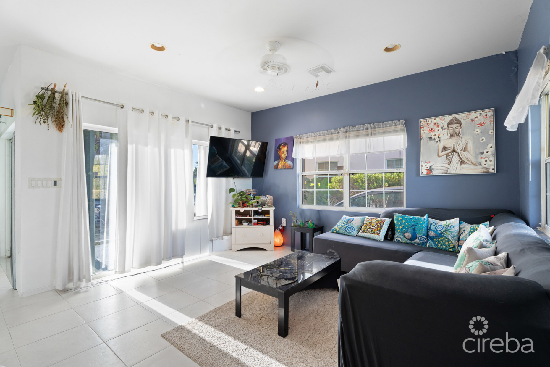 EAST END PARADISE VILLAS.  3 BED, 3 BATH + DEN WITH PRIVATE BEACH