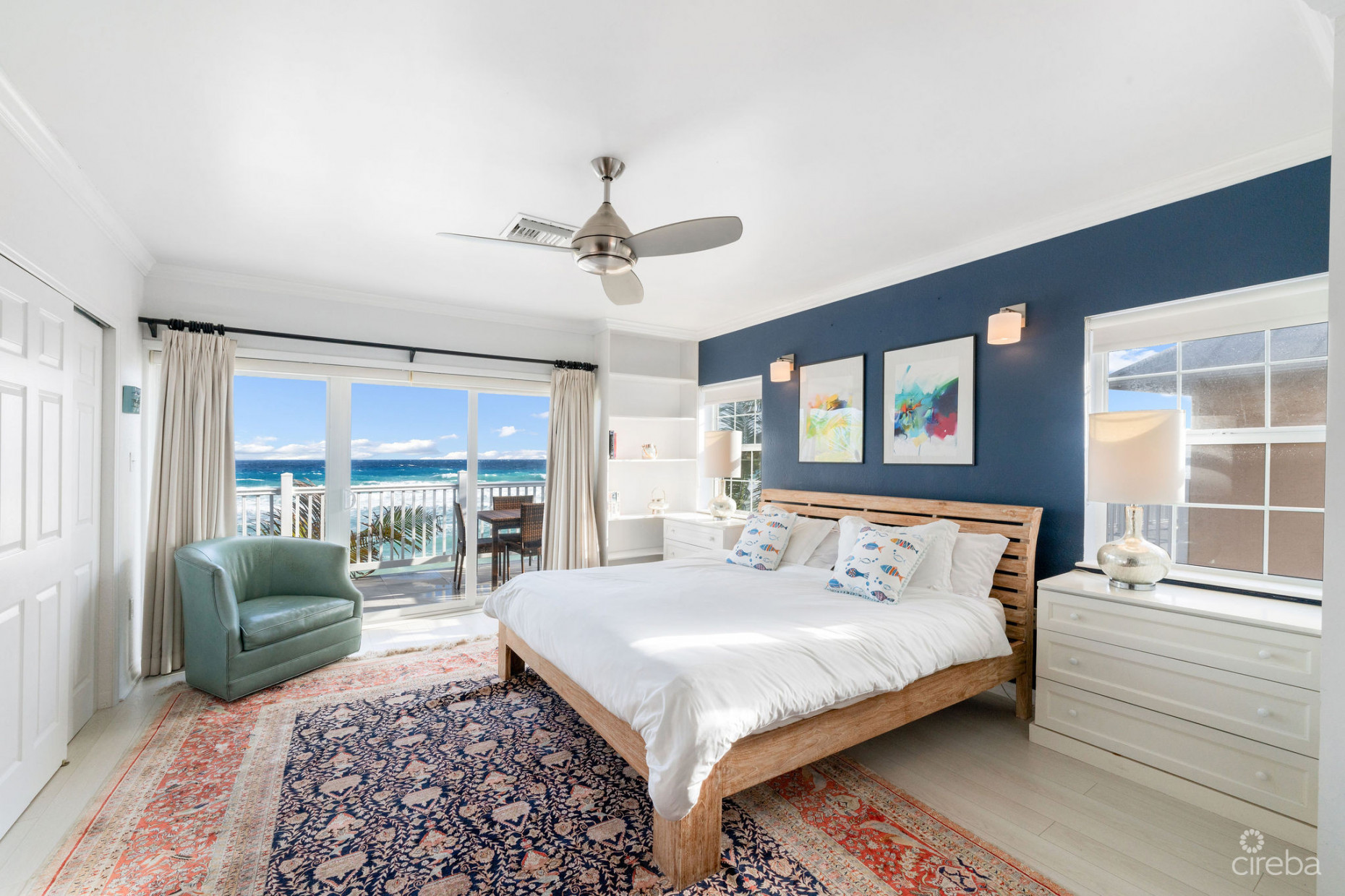 MAHOGANY POINT VILLAS 3, BEACH FRONT TOWNHOME