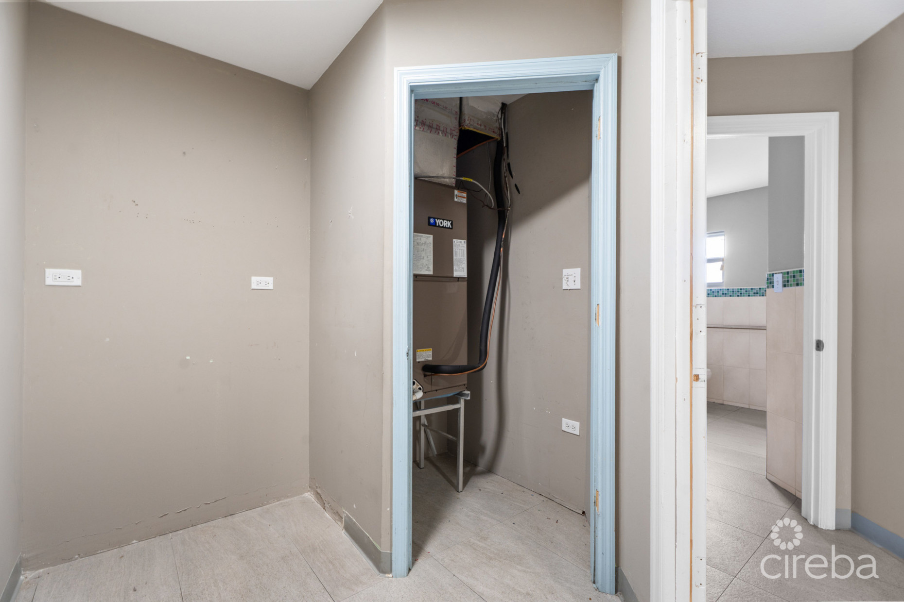 PALM GROVE MIXED USE COMMERCIAL SPACE- UNIT 5