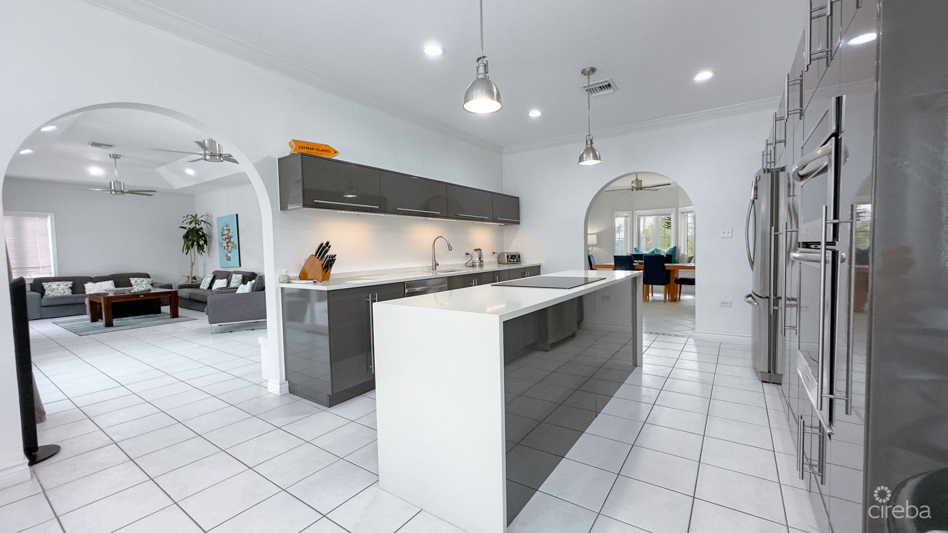 GOVERNORS HARBOUR CANAL FRONT FAMILY HOME