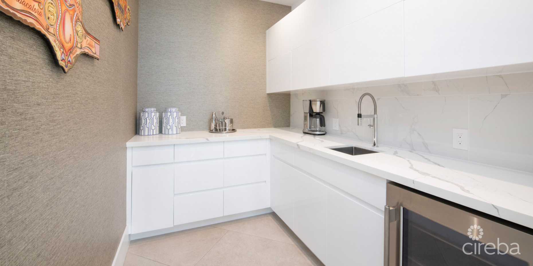 RUM POINT RESORT PENTHOUSE 504