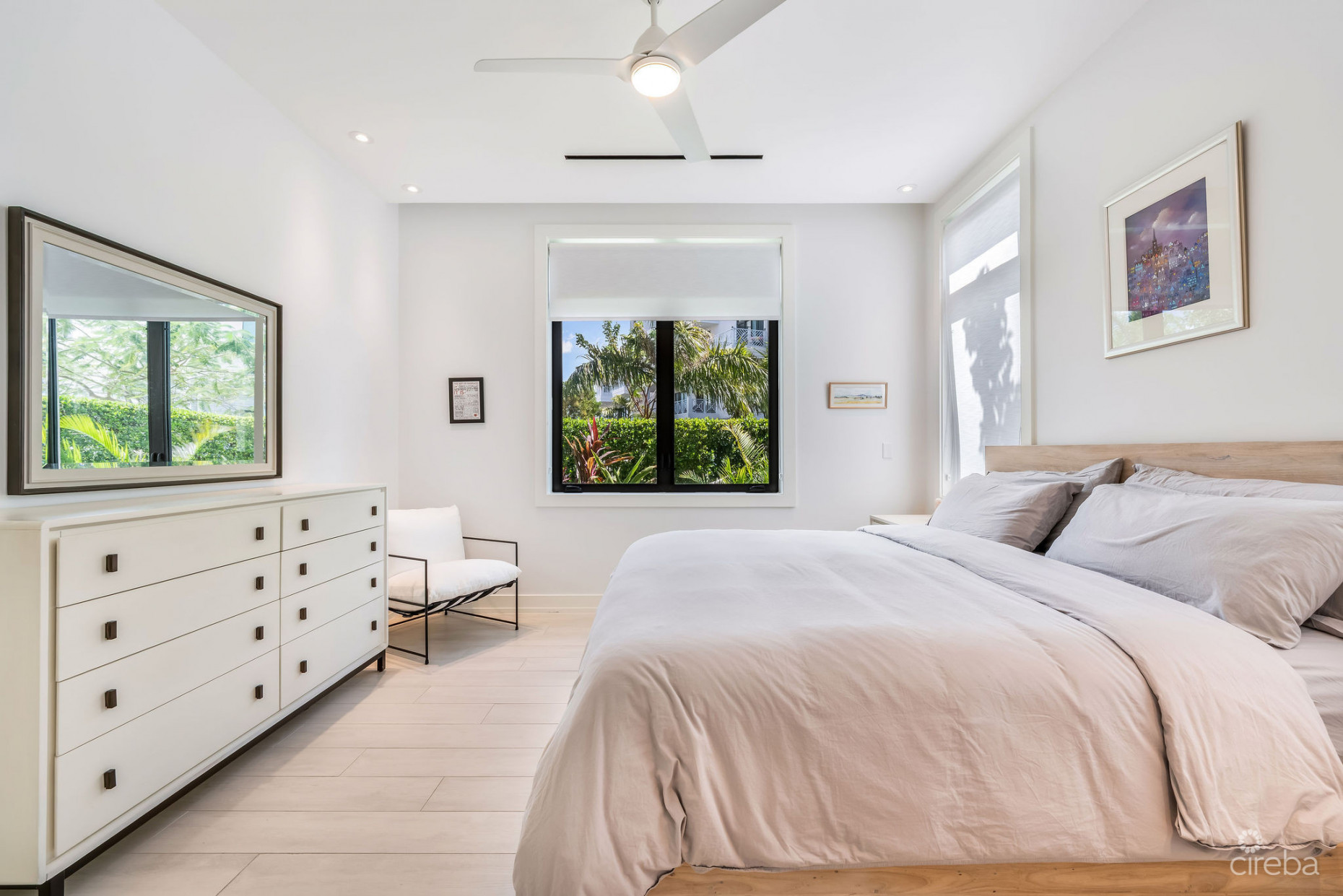 OLEA 414 - PRIVATE GARDEN 2-BED RESIDENCE