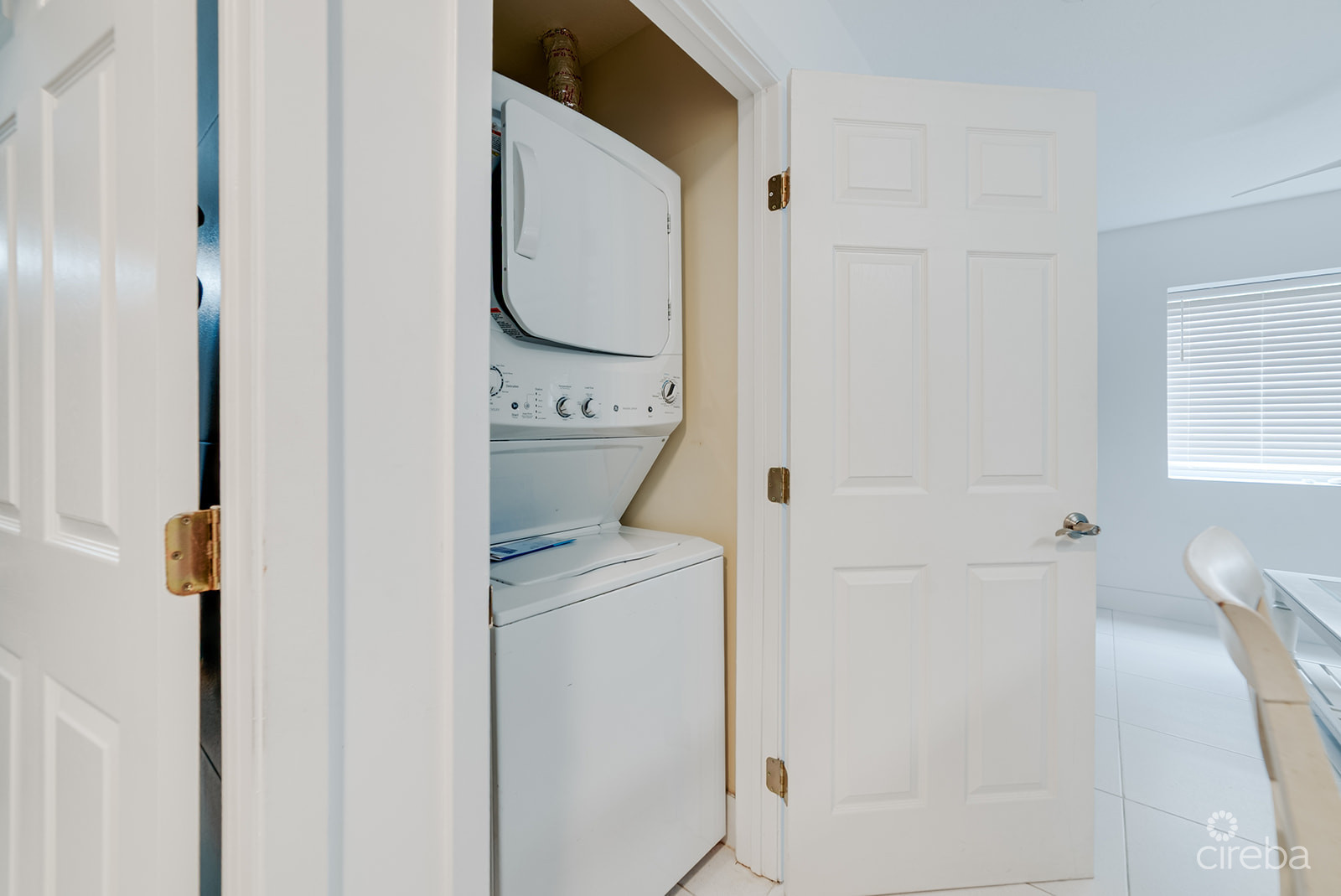 LAKESIDE #D127: PRIME ENTRY-LEVEL INVESTMENT NEAR CAMANA BAY