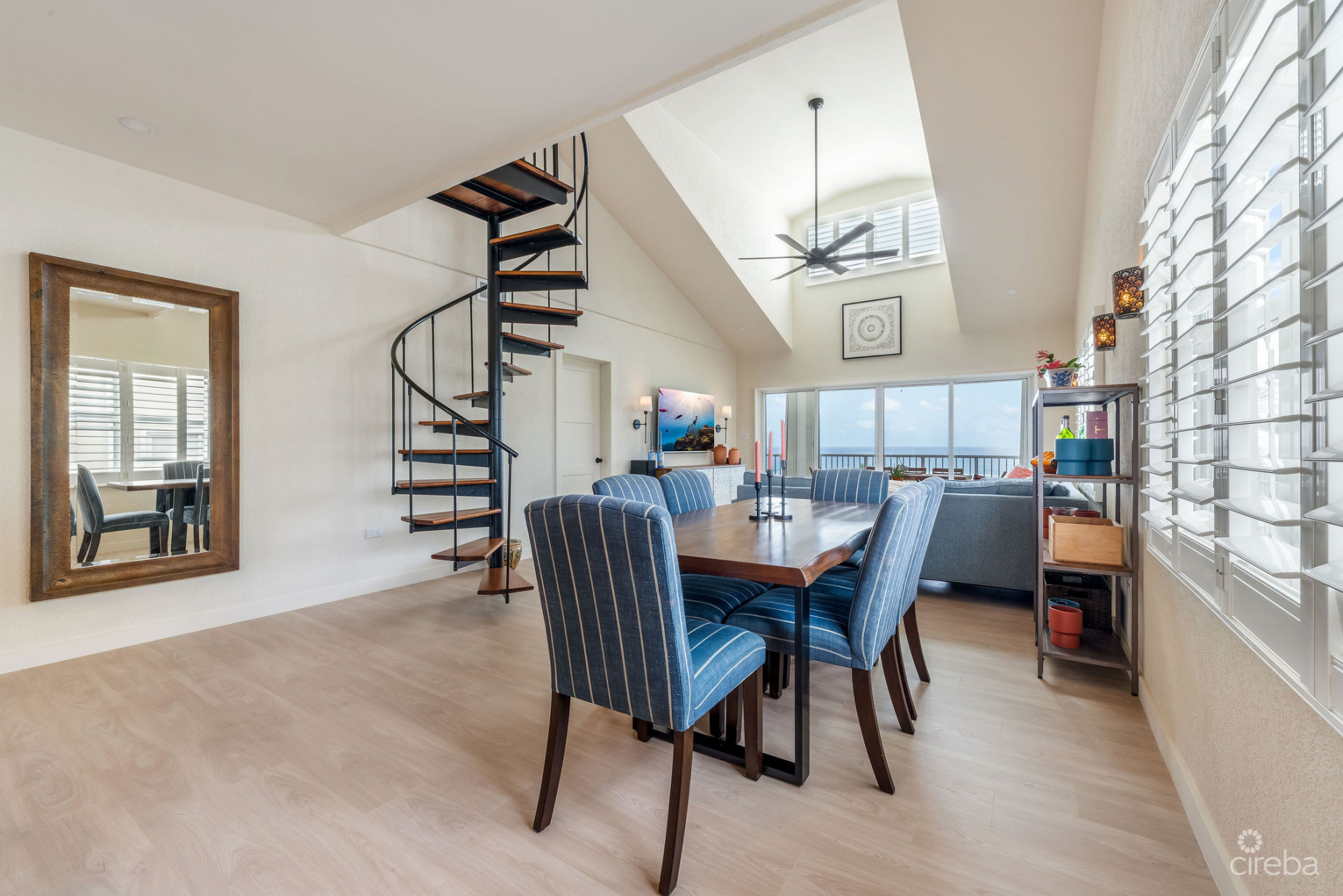 SUPERB VALUE AND VIEWS ON SPOTTS BEACH - 15 CORAL BAY VILLAGE