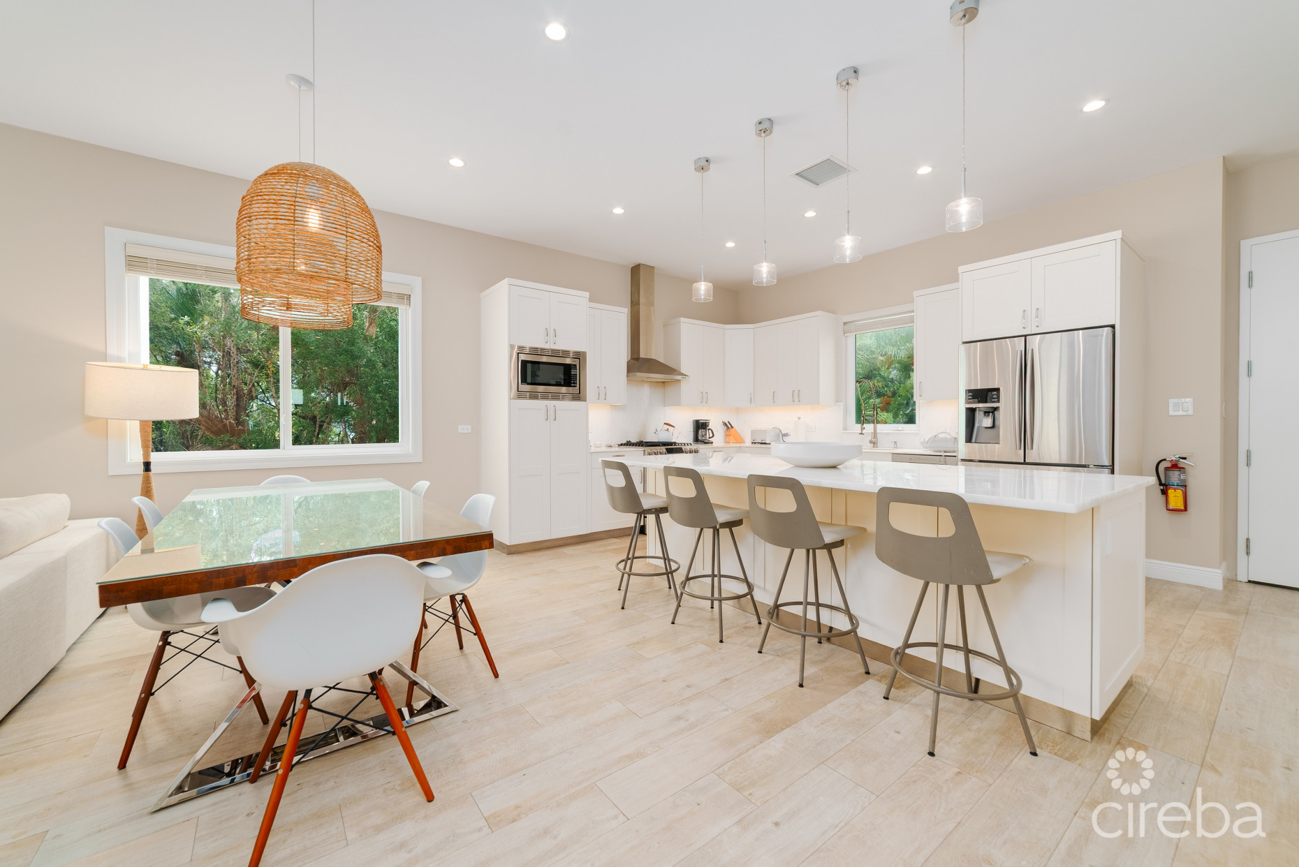 BOGGY SANDS CLUB WITH TWO STORAGE UNITS