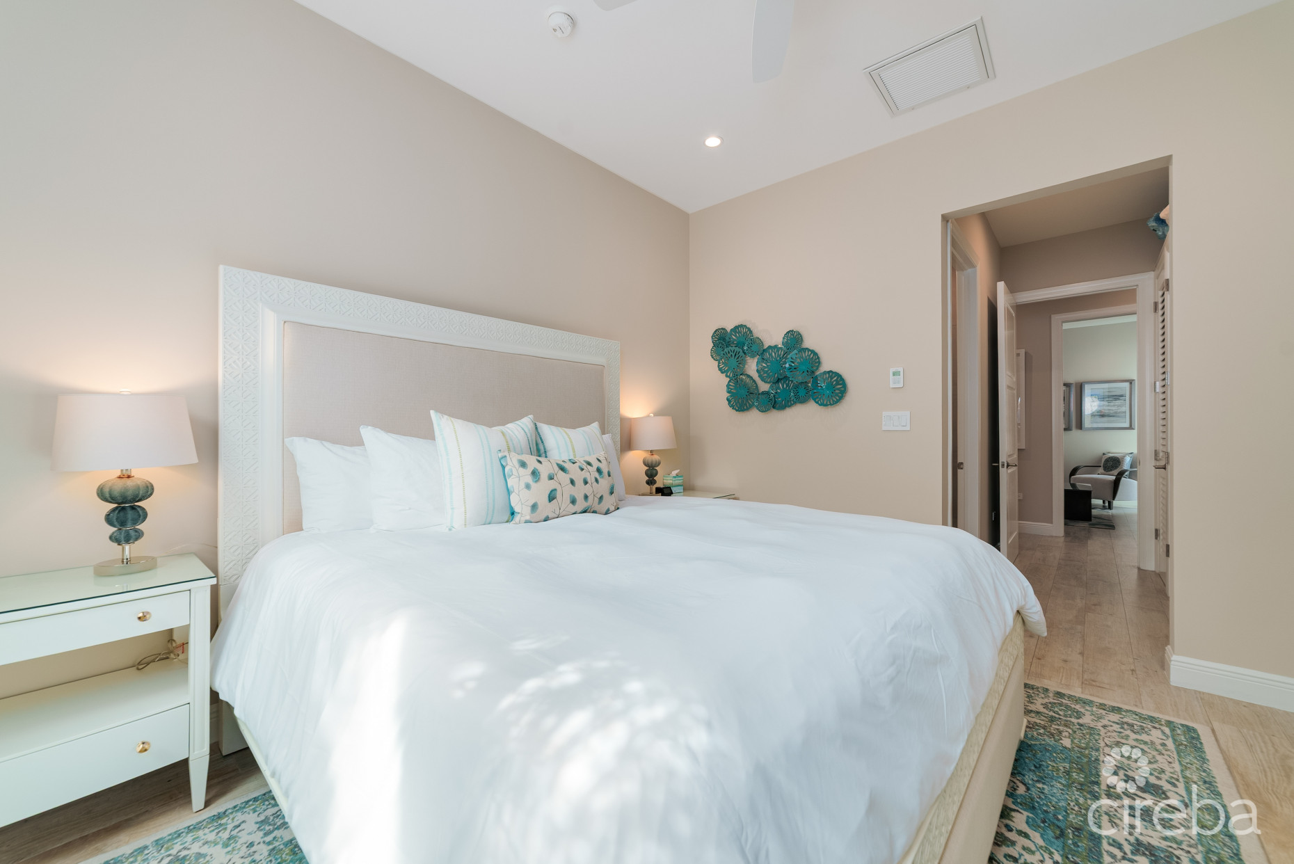 BOGGY SANDS CLUB WITH TWO STORAGE UNITS