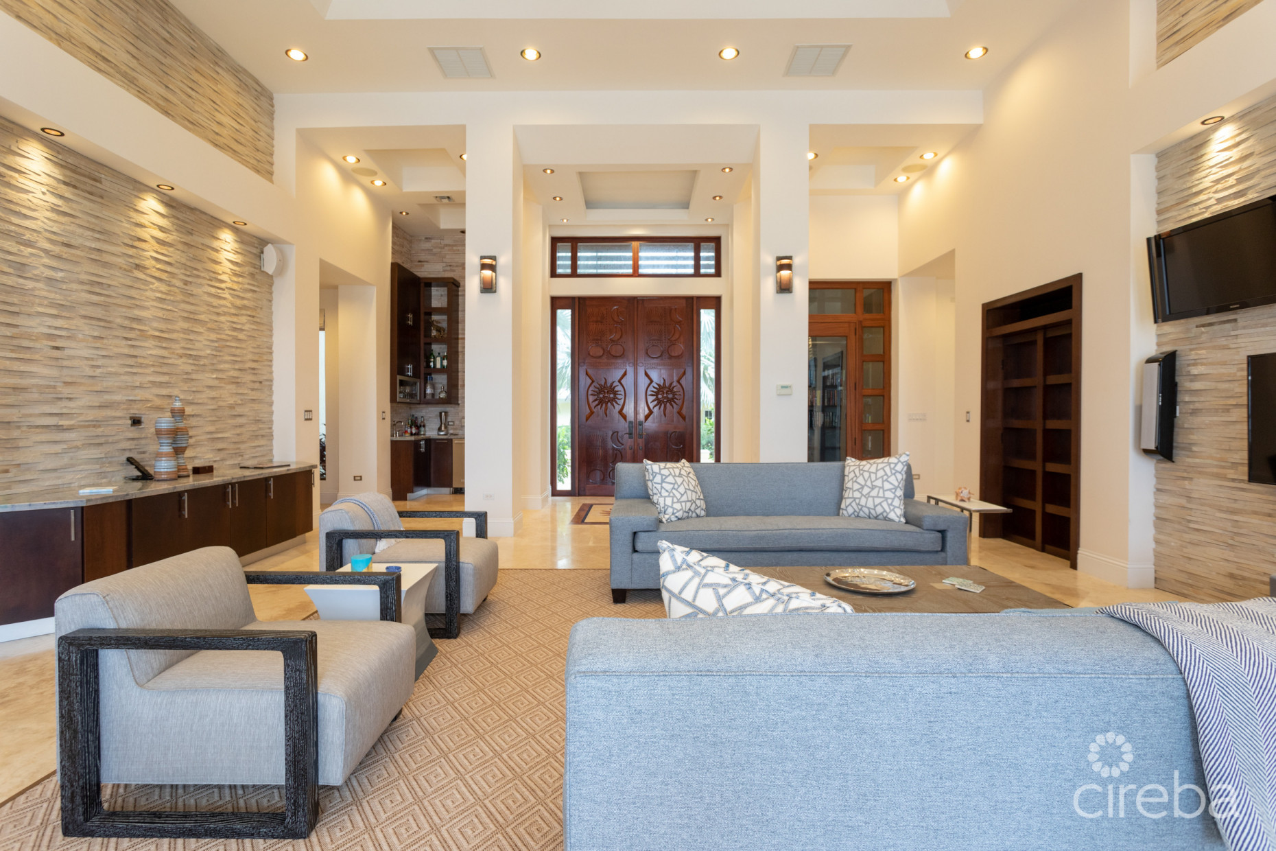 COMPOUND KAI ESTATE - TWO LUXURY HOMES