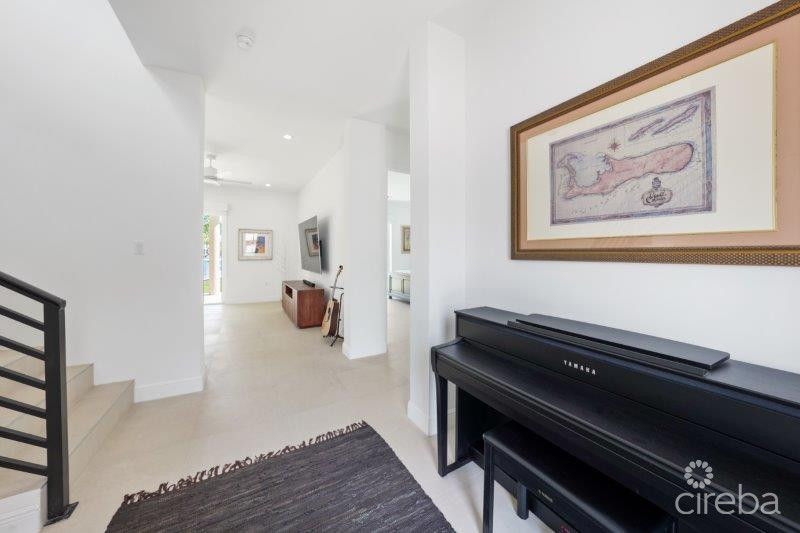 UNIQUE PATRICK'S ISLAND CANALFRONT W GUEST HOUSE | 3 CAR GARAGE