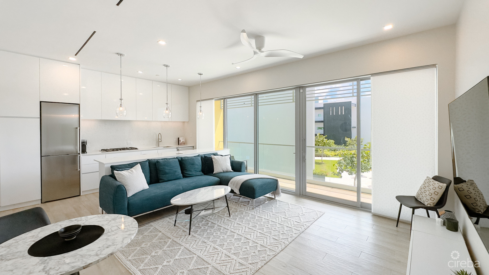 ONE CANAL POINT - SEVEN MILE BEACH