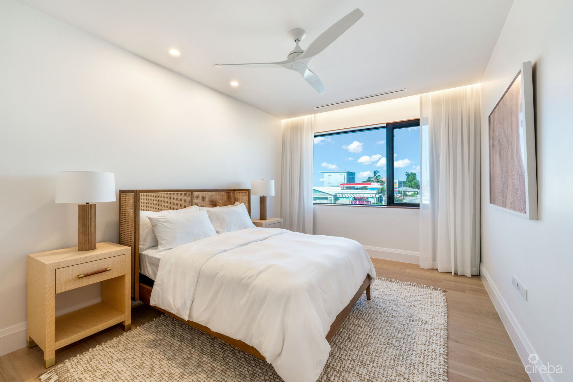 SMB 4 BED CONDO- THE SANDS