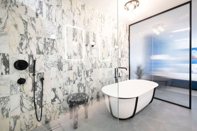 Ritz Carlton Residences #509