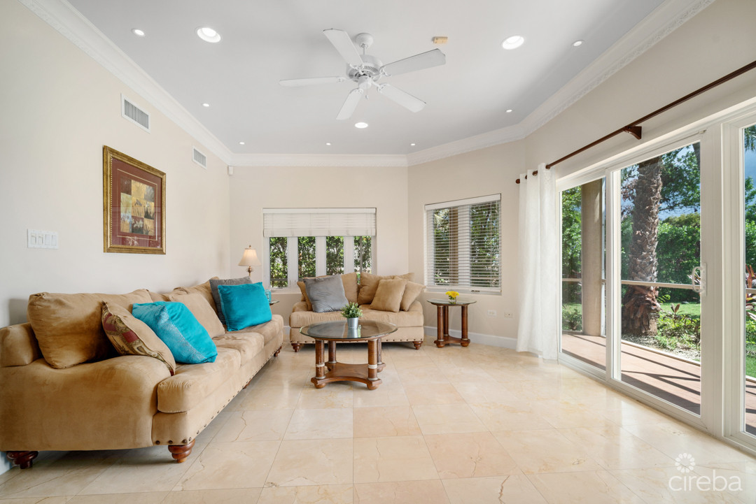 YACHT CLUB VILLAS W DOCK