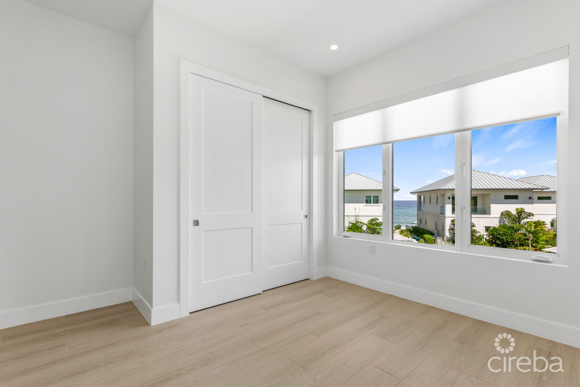 OCEANS 9  VILLA 7  WEST BAY LUXURY BEACHVIEW DETACHED HOME