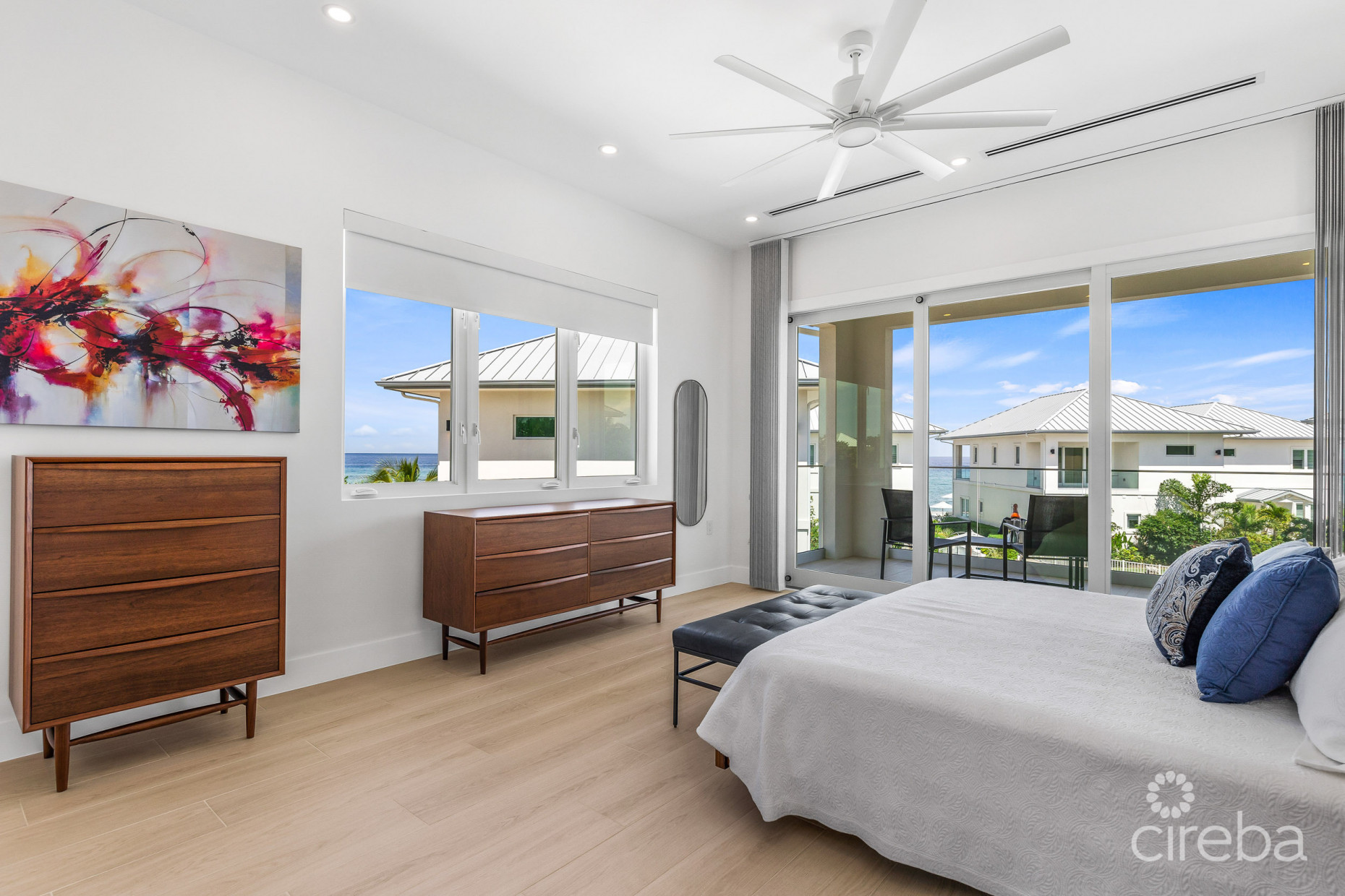 OCEANS 9  VILLA 7  WEST BAY LUXURY BEACHVIEW DETACHED HOME