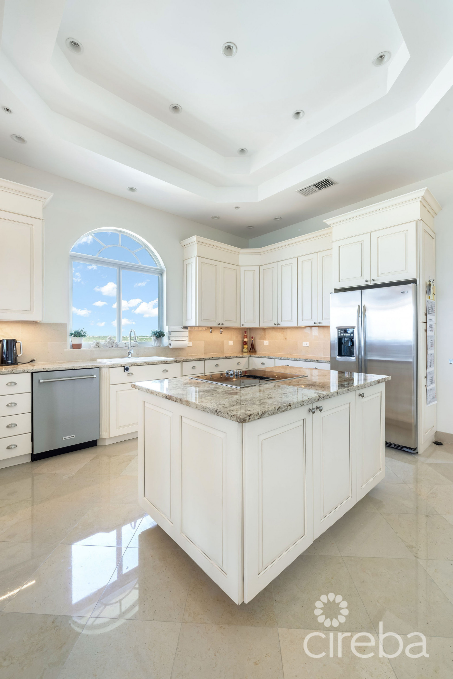 RENAISSANCE PENTHOUSE  SEVEN MILE BEACH