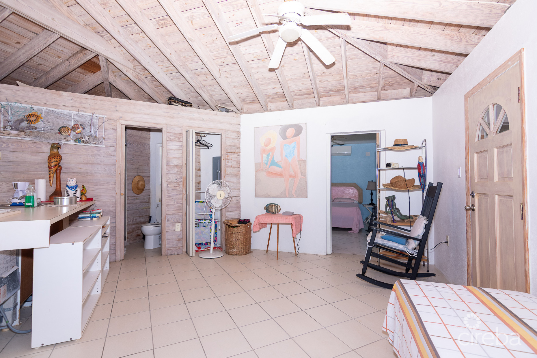 MR. V'S POSTO AL SOLE