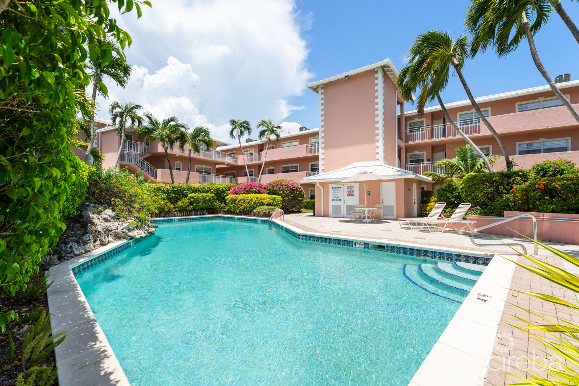 COLONIAL CLUB 18, SEVEN MILE BEACH