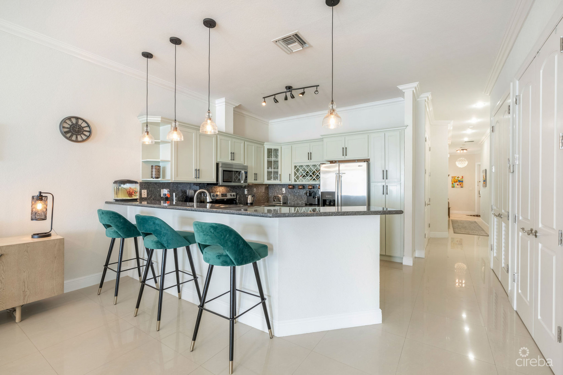 WESTVIEW- GROUND FLOOR OCEANFRONT CONDO