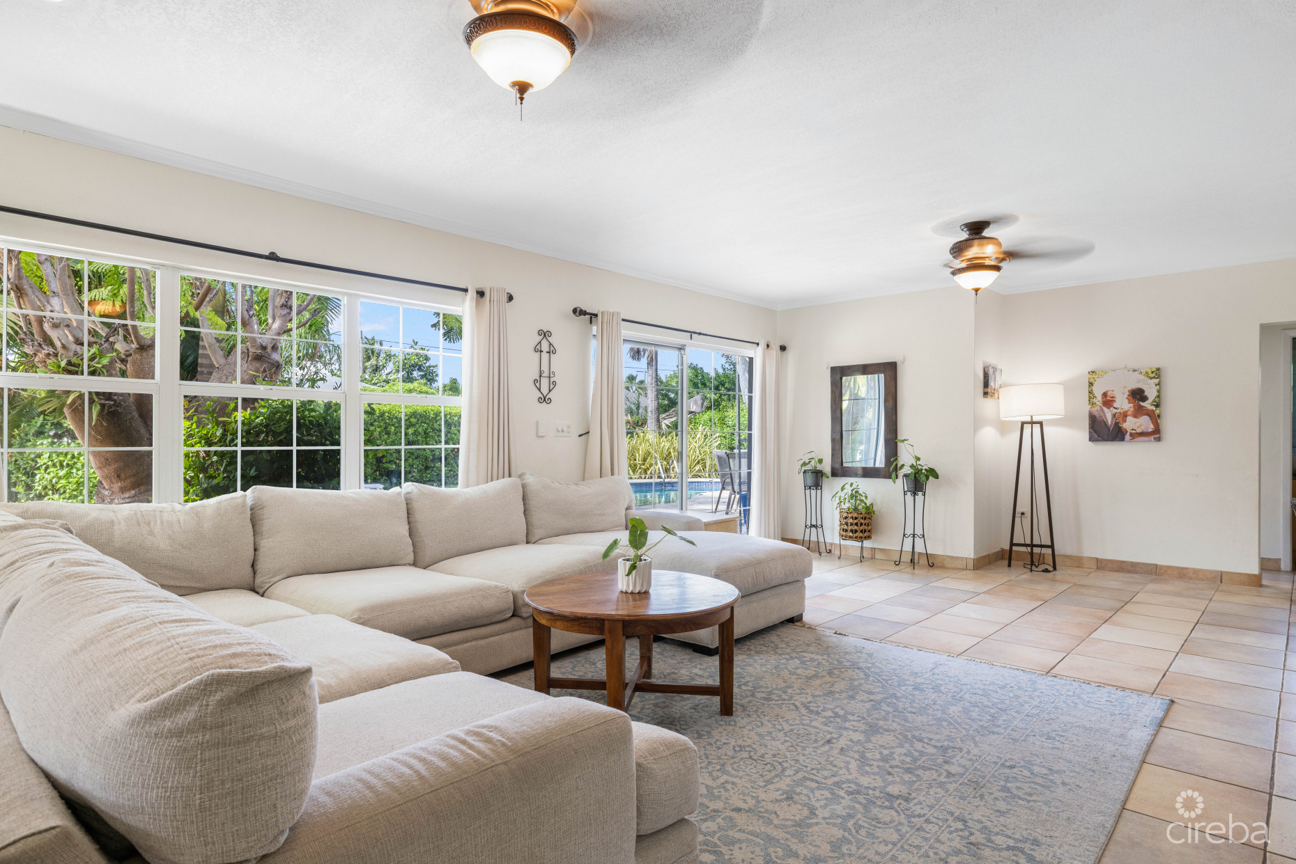 BIRCH AVE SPOTTS SINGLE FAMILY HOME W/POOL