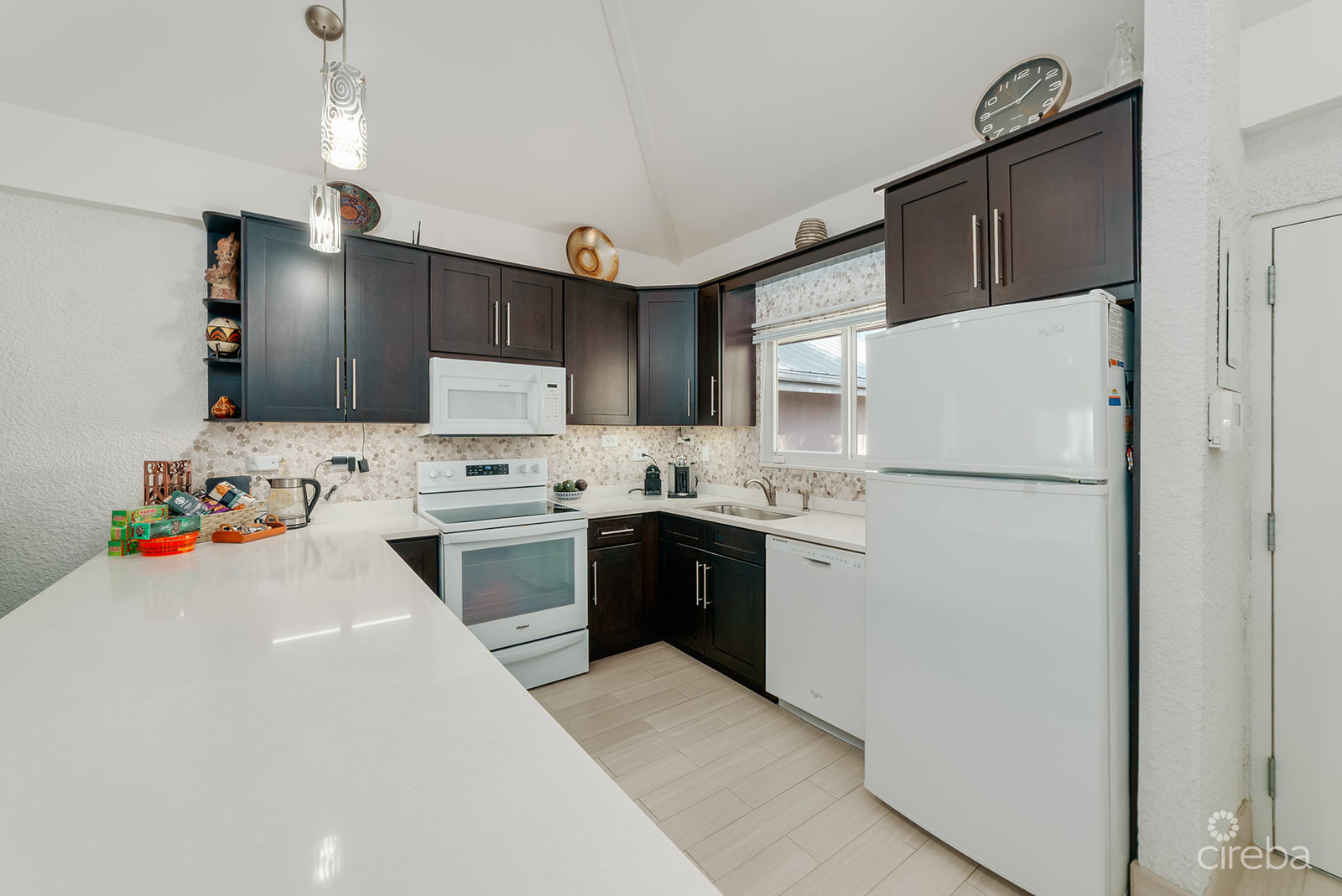 SUNSET COVE 3RD FLOOR RENOVATED 2 BEDROOM