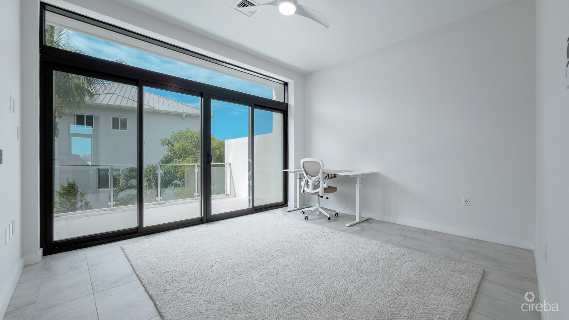 BAHIA  CORNER TOWNHOUSE 3 BED