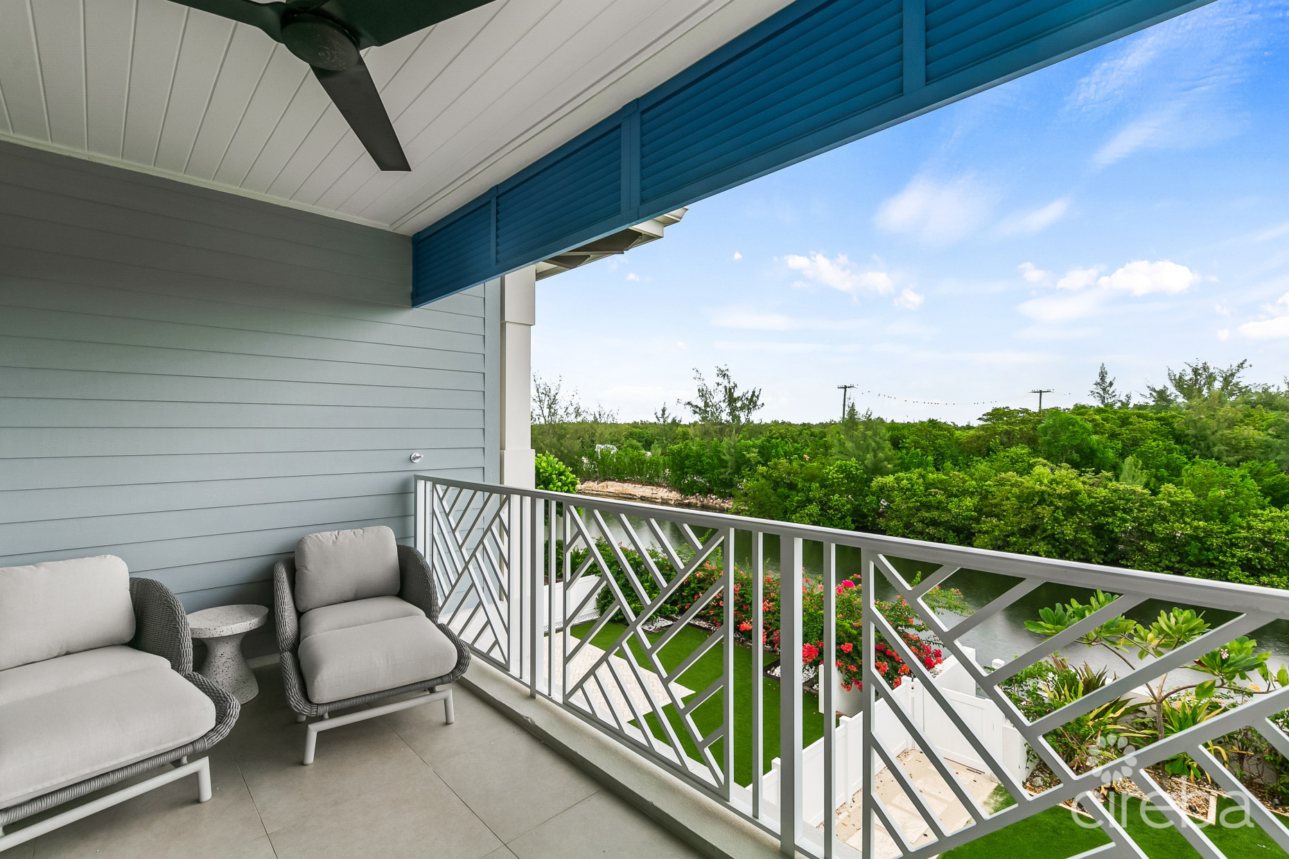 OLEA 106, CANAL FRONT 3 BED DUPLEX