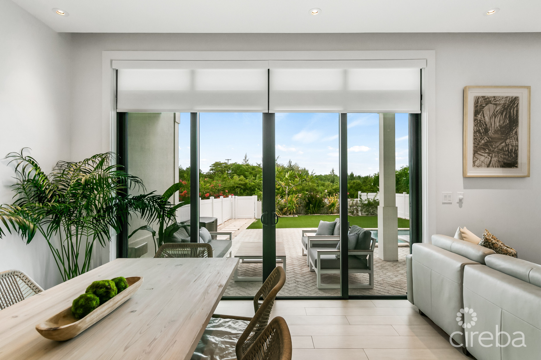 OLEA 106, CANAL FRONT 3 BED DUPLEX