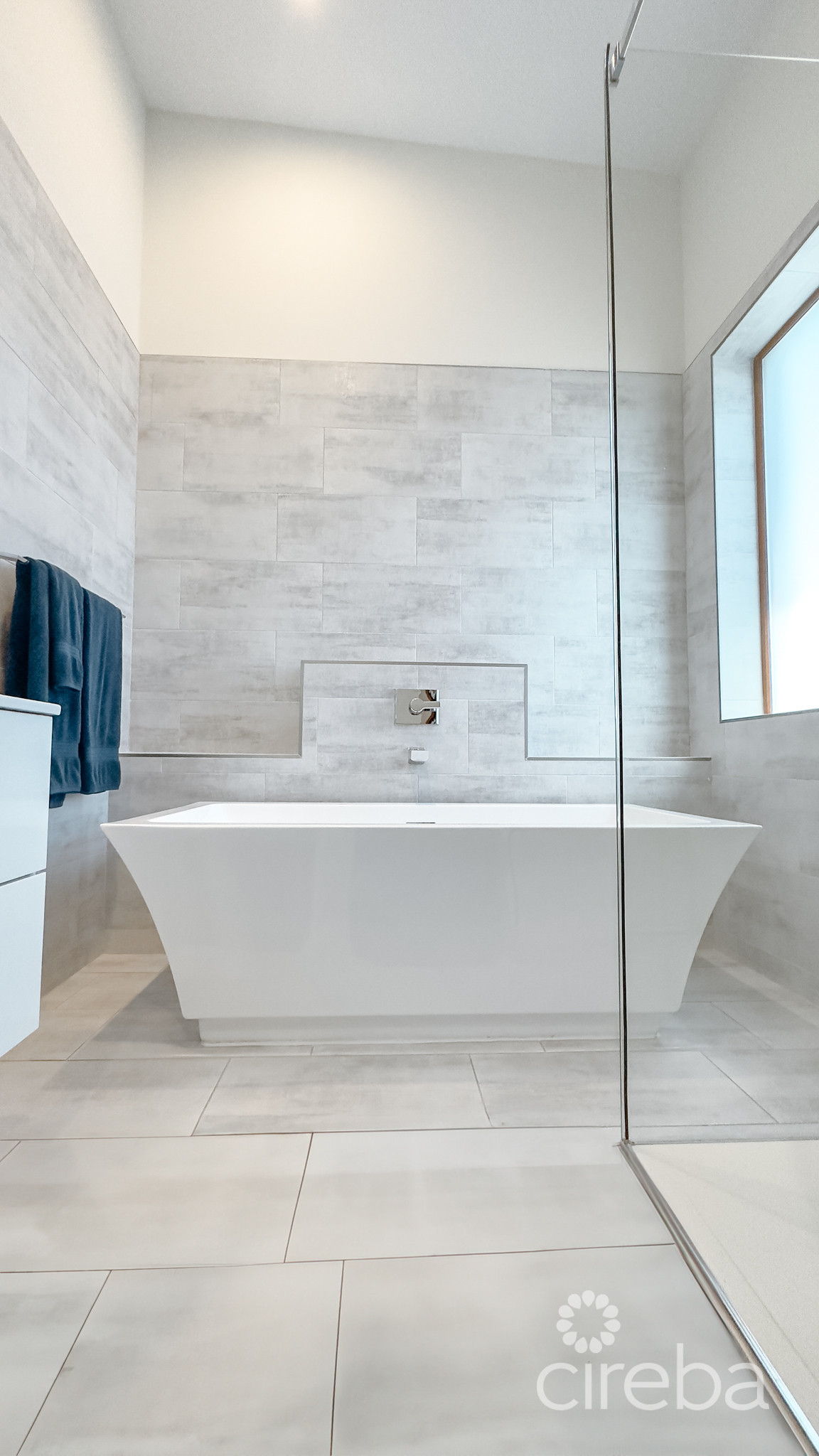 4 BED ARVIA CANAL FRONT