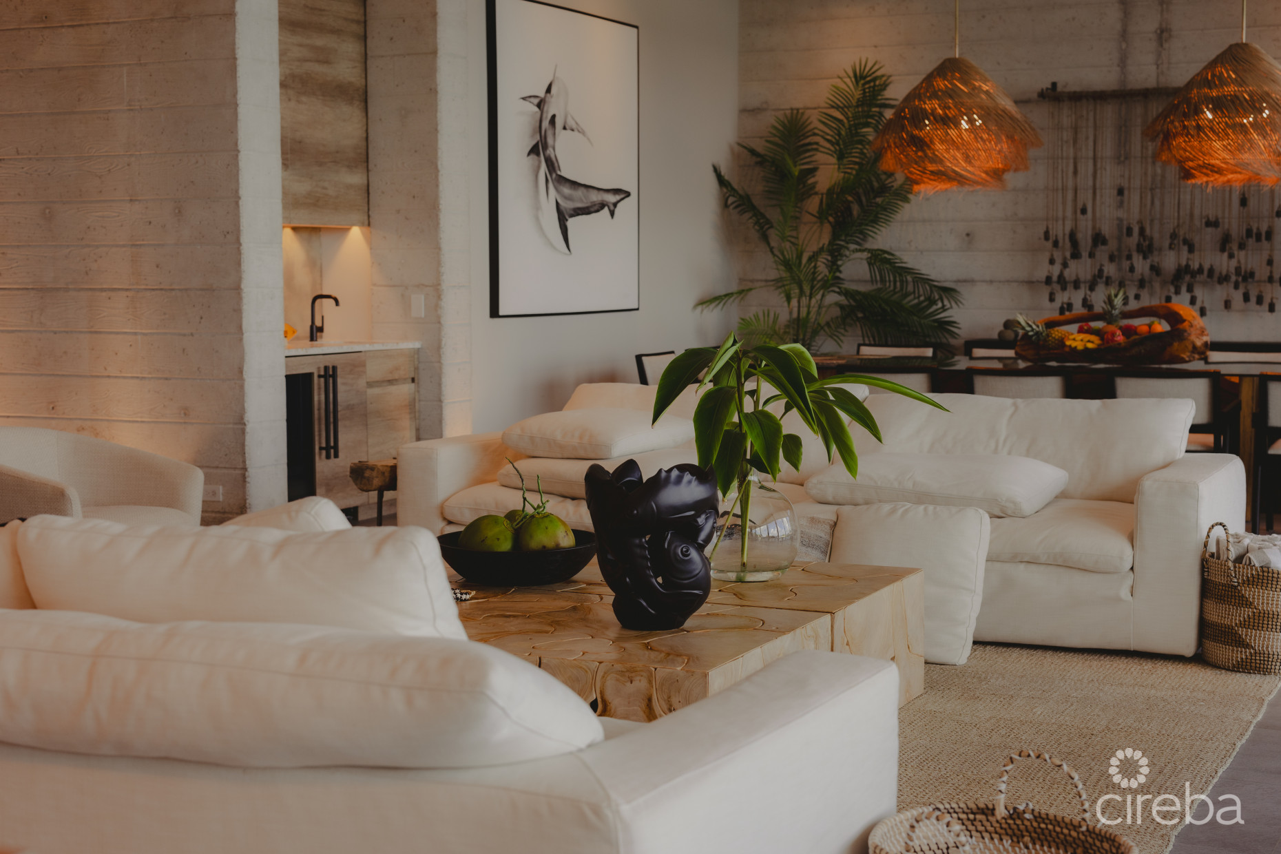 BELLA ROCCA ESTATE, EAST END LUXURY VILLA AND LAND PARCEL