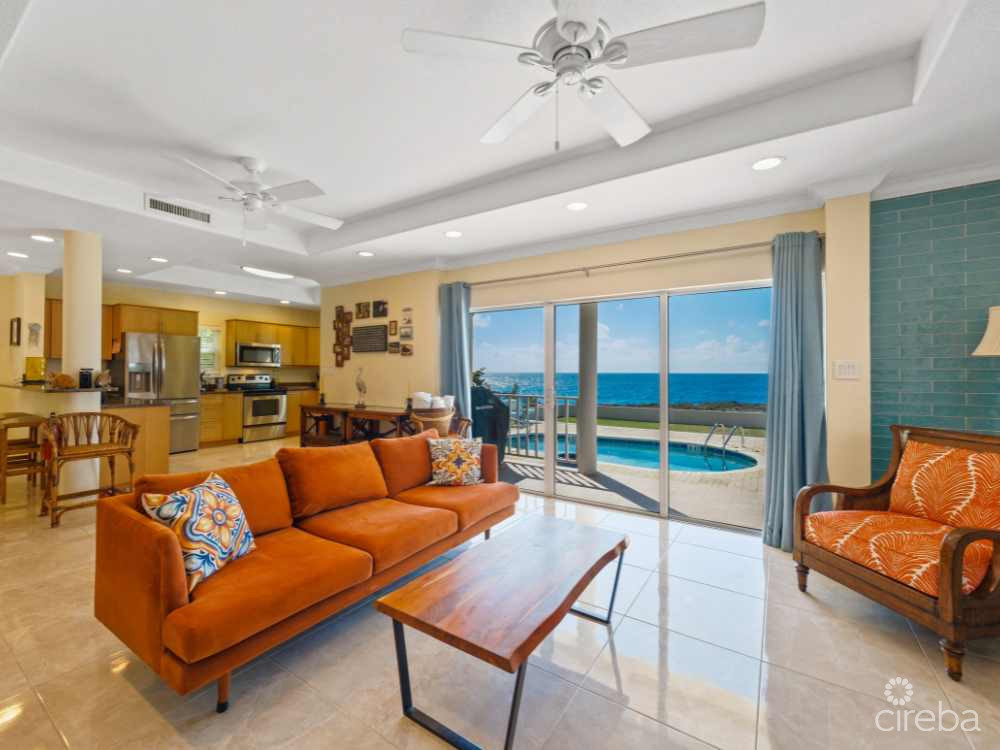 4 BED OCEAN FRONT IN SAVANNAH