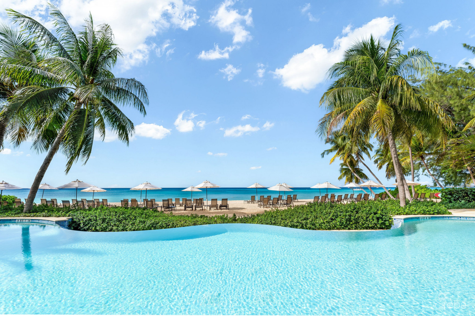 THE RENAISSANCE VILLA 25 - SEVEN MILE BEACH