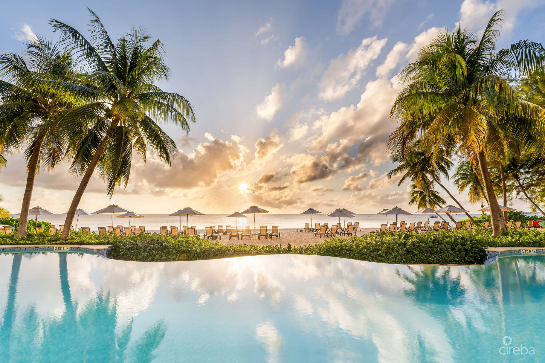 THE RENAISSANCE VILLA 25 - SEVEN MILE BEACH