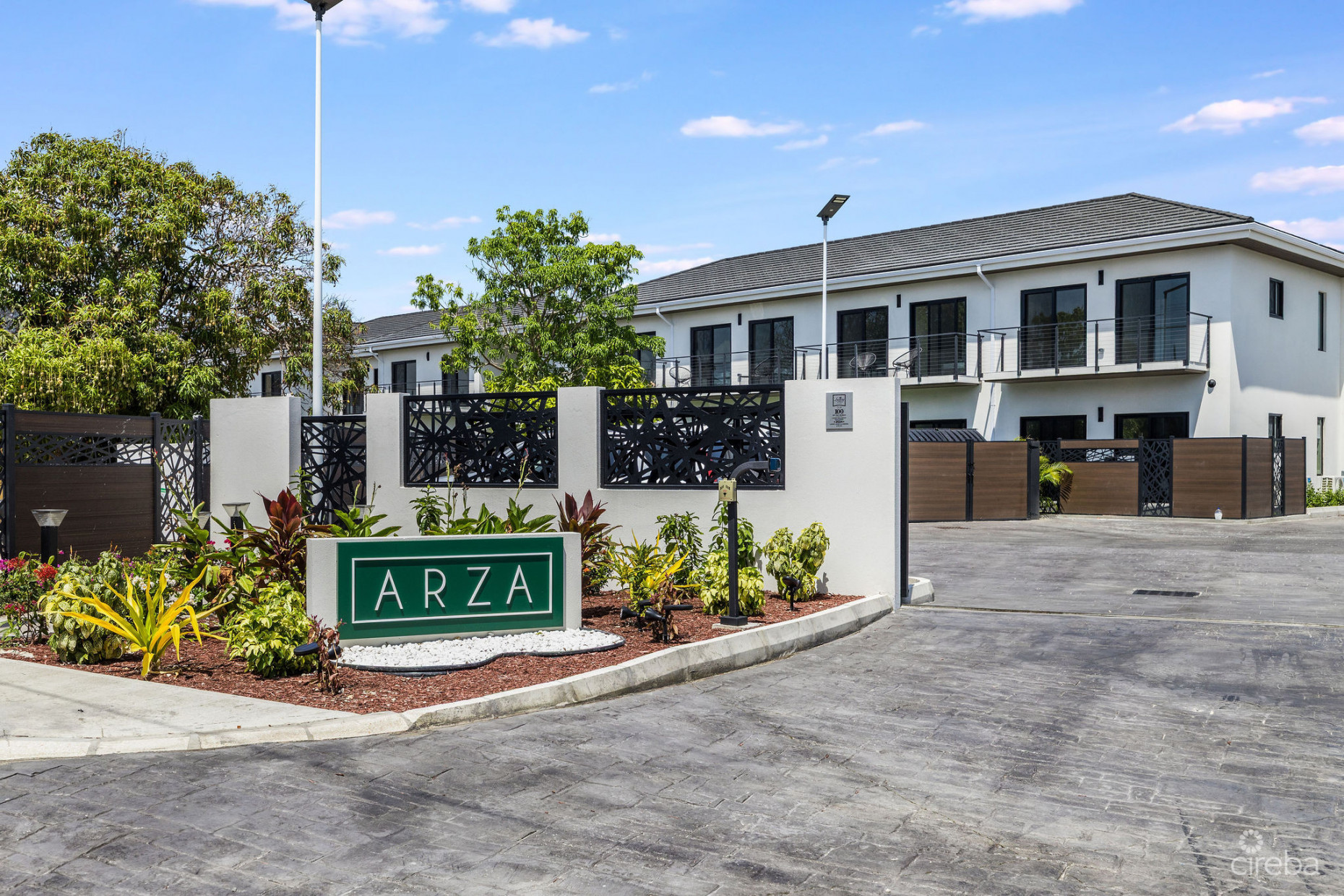 ARZA WEST BAY JADE - UPGRADED FULLY FURNISHED 1-BED/BATH CORNER UNIT