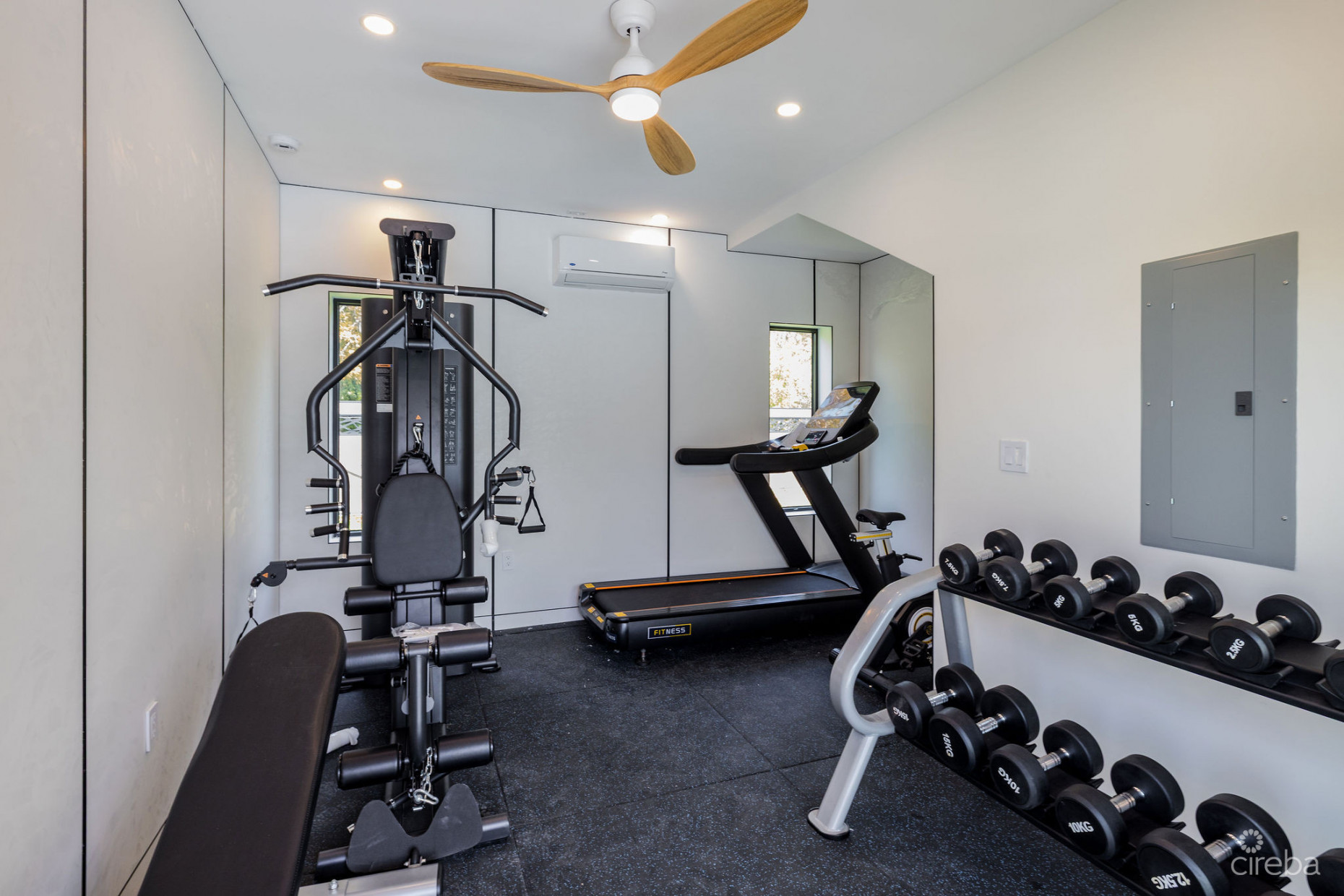 ARZA WEST BAY JADE - UPGRADED FULLY FURNISHED 1-BED/BATH CORNER UNIT