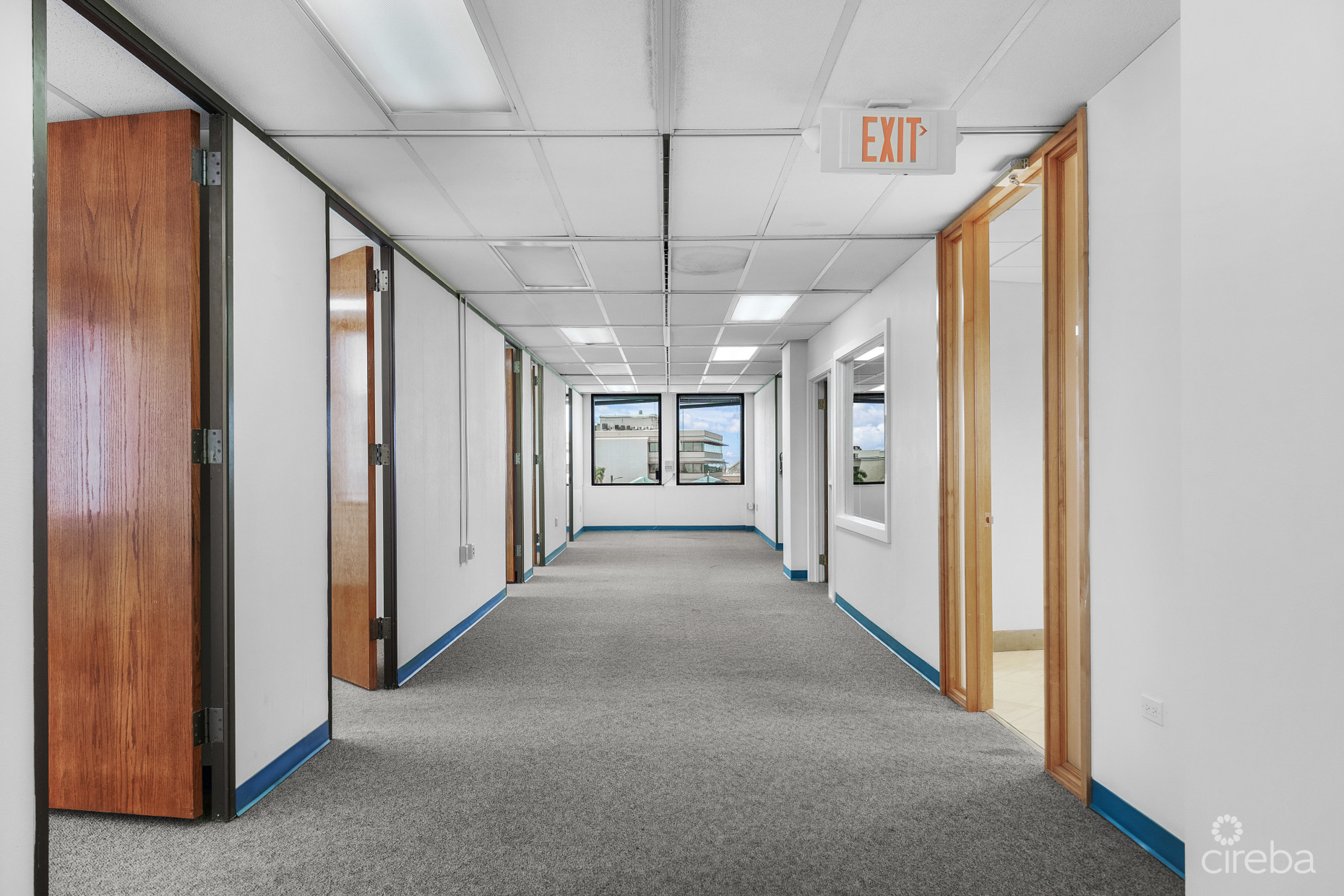 RARE  ENTIRE FLOOR COMMERCIAL OFFICE, GEORGE TOWN