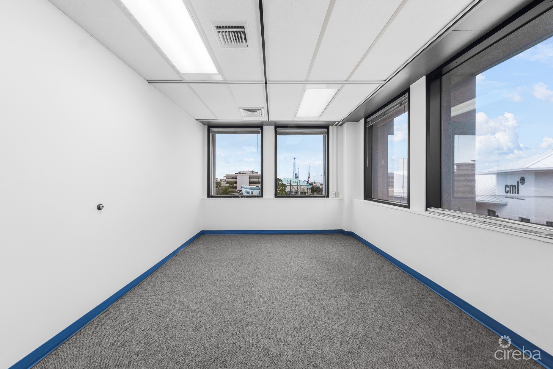 RARE  ENTIRE FLOOR COMMERCIAL OFFICE, GEORGE TOWN