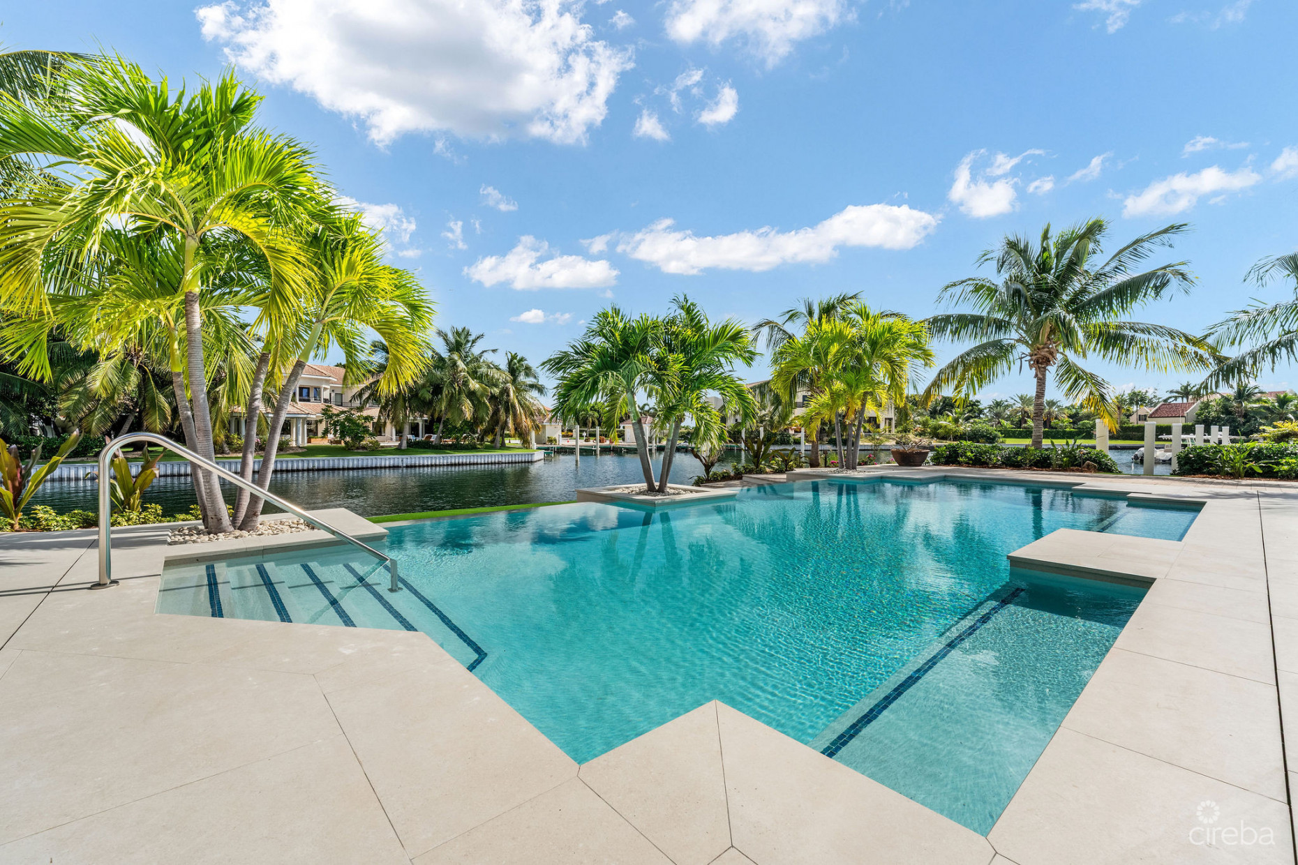 VISTA DEL MAR | A REIMAGINED WATERFRONT ESTATE