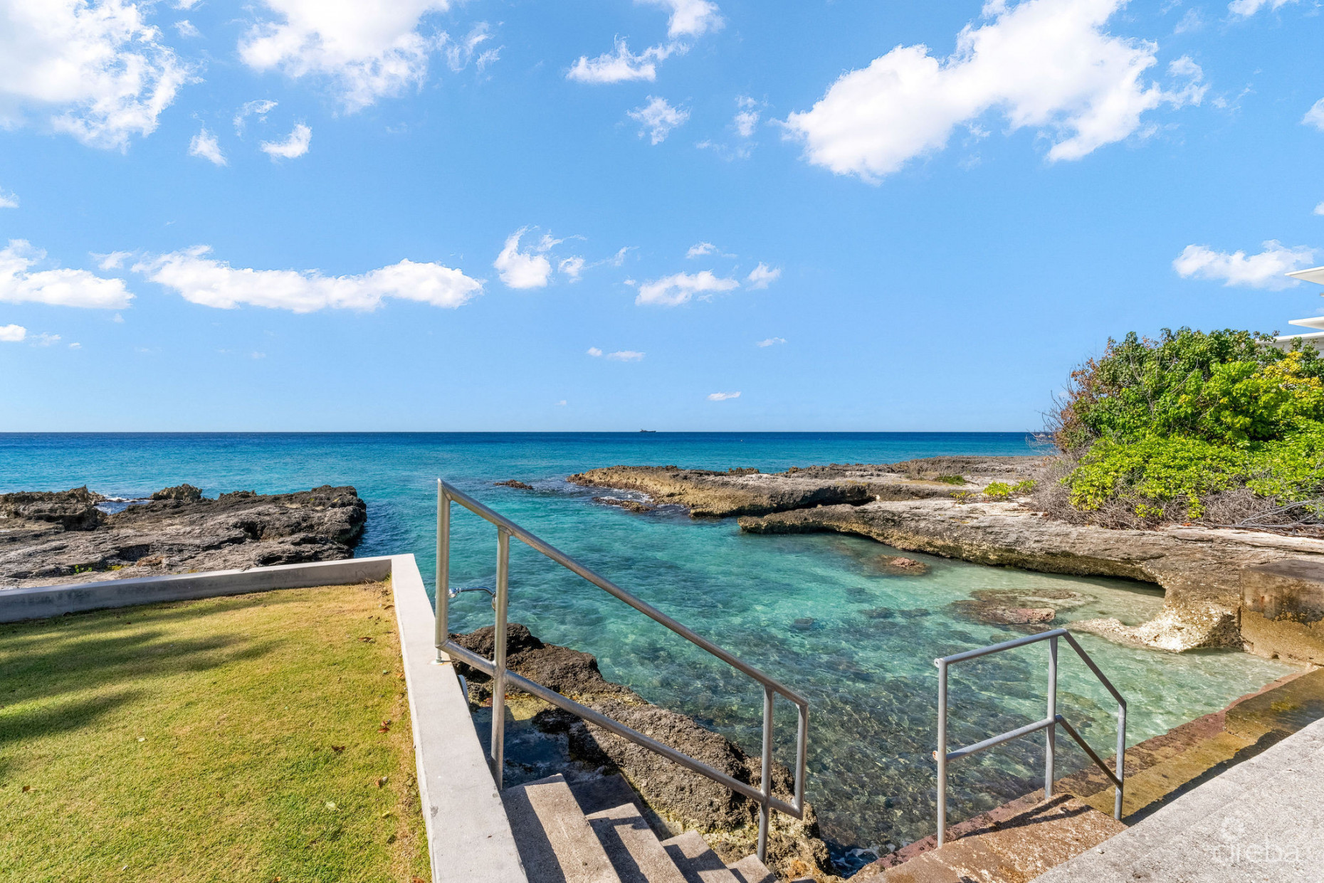 CARIBBEAN COURTS 3C, SOUTH SOUND CONDO