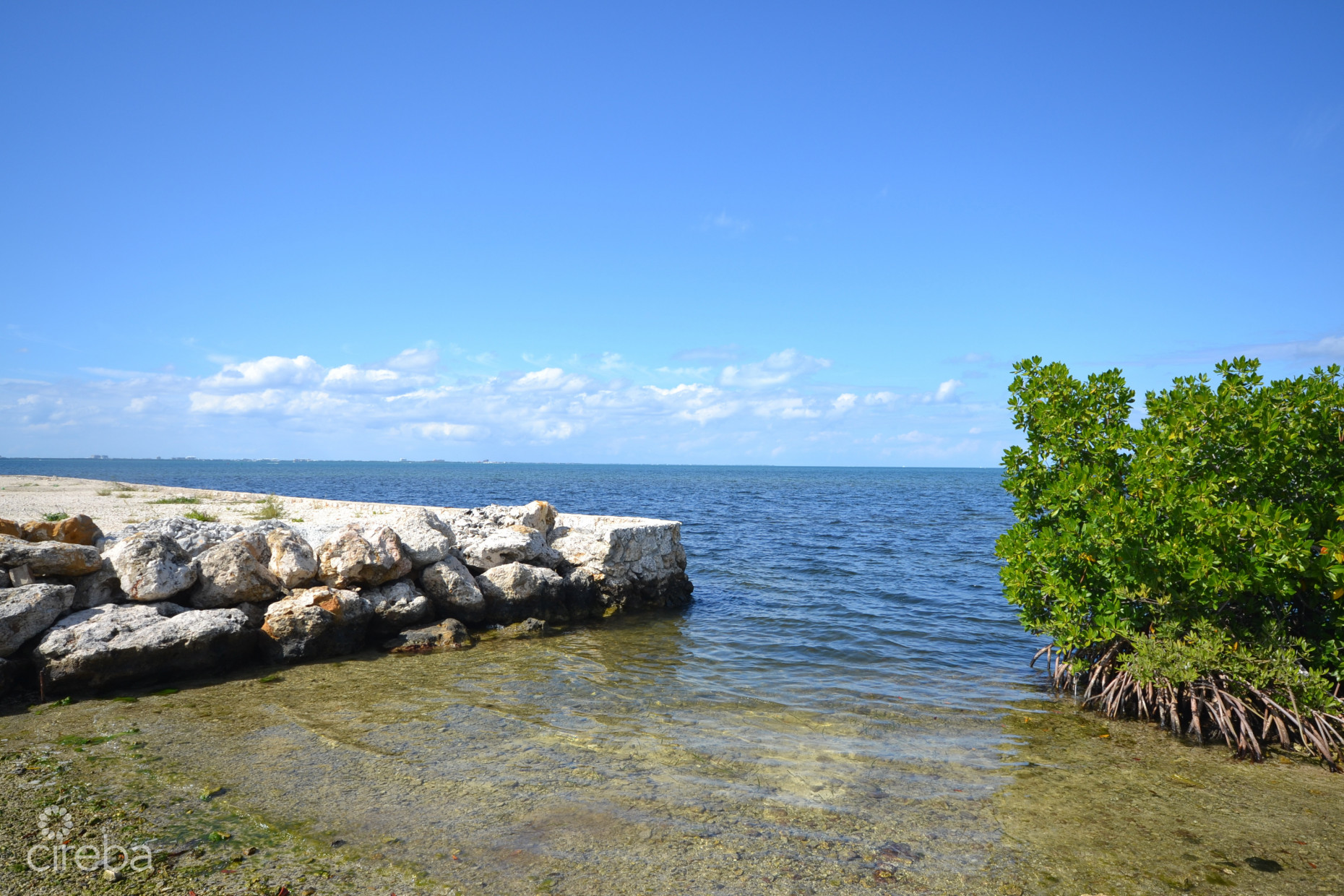 NORTH SOUND ESTATES CANAL LOT