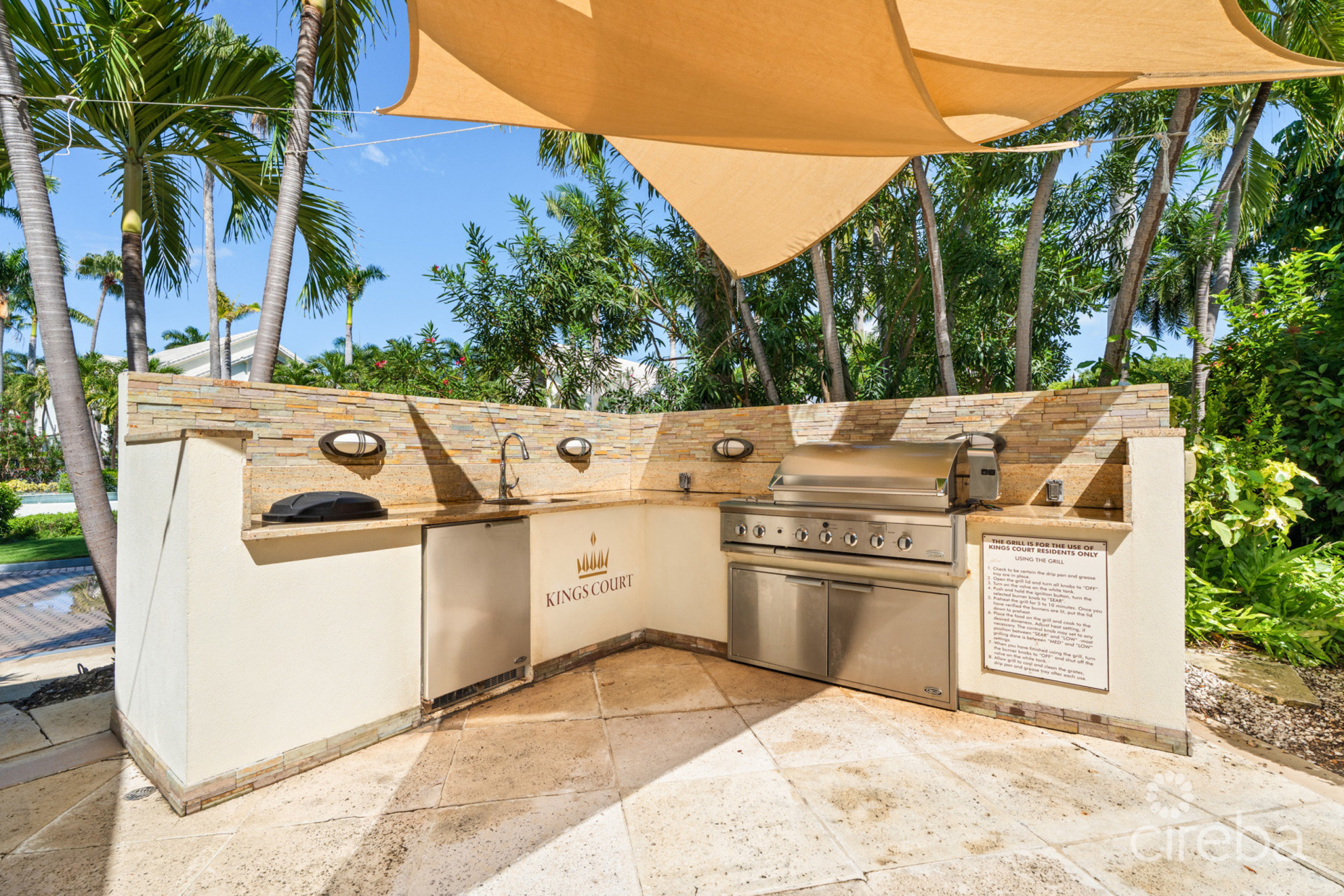 BRITANNIA KINGS COURT EXECUTIVE HOME