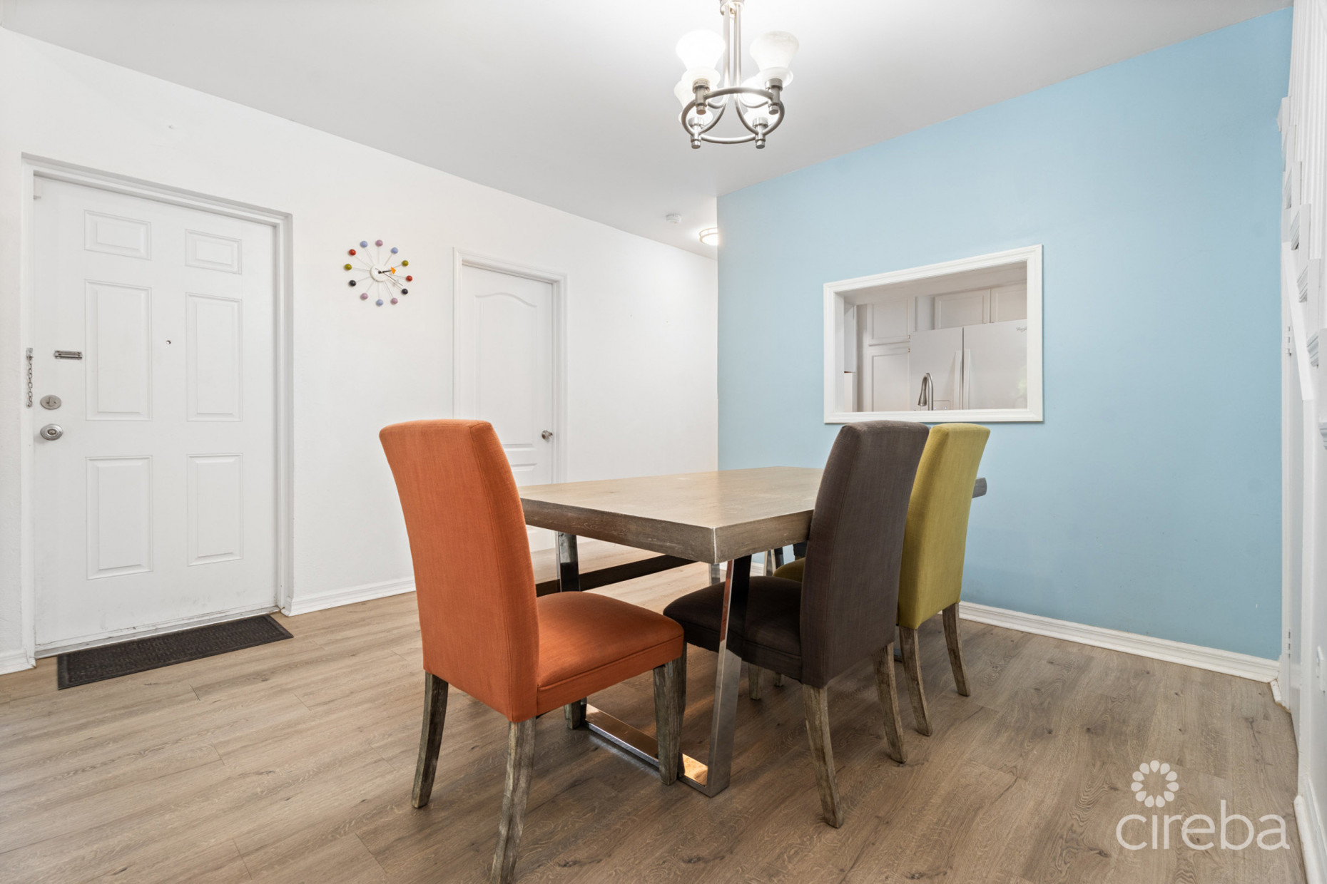 FOUNTAIN COURT 3 BED PLUS DEN