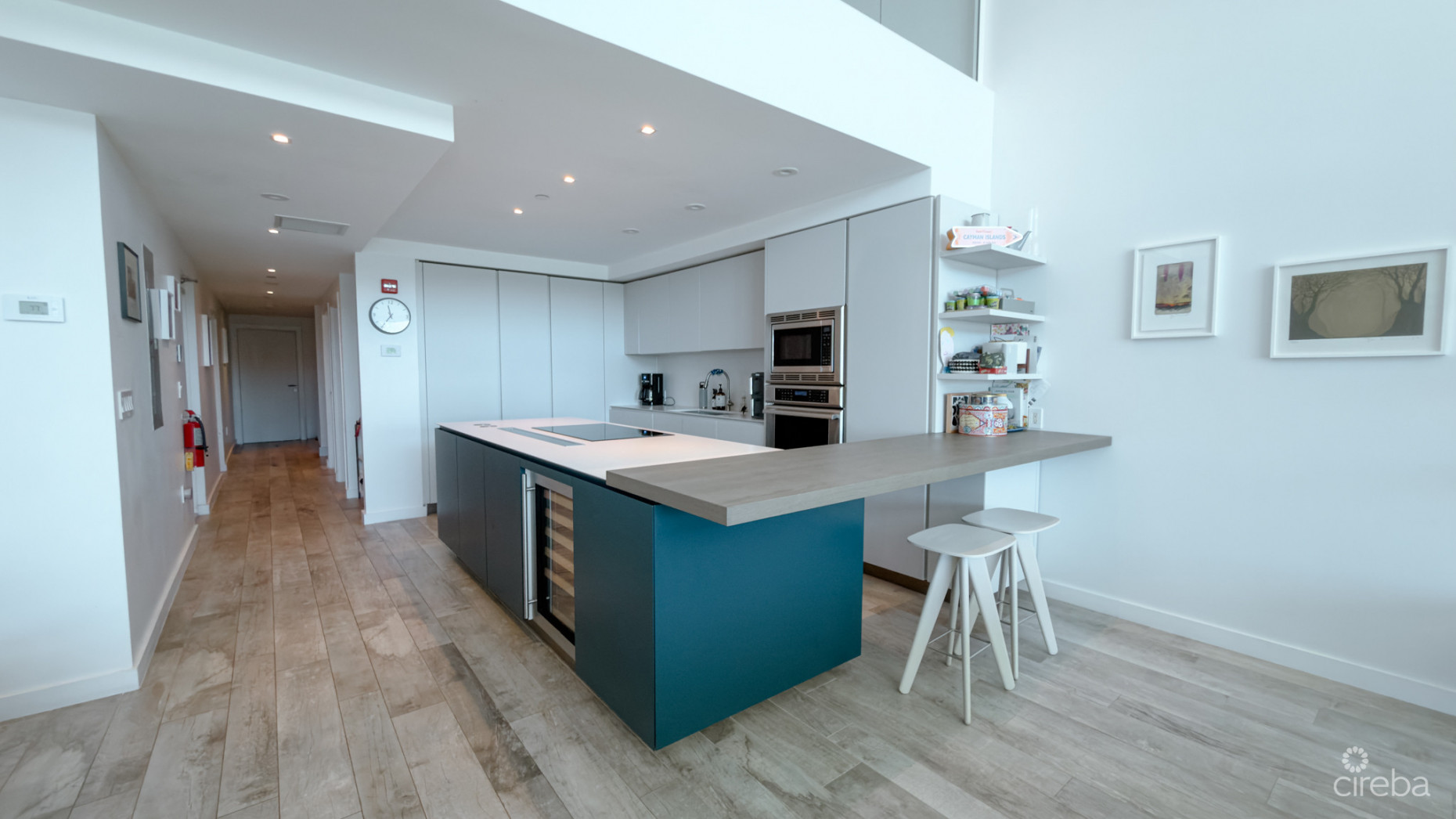 TIDES BEACHFRONT RESIDENCE